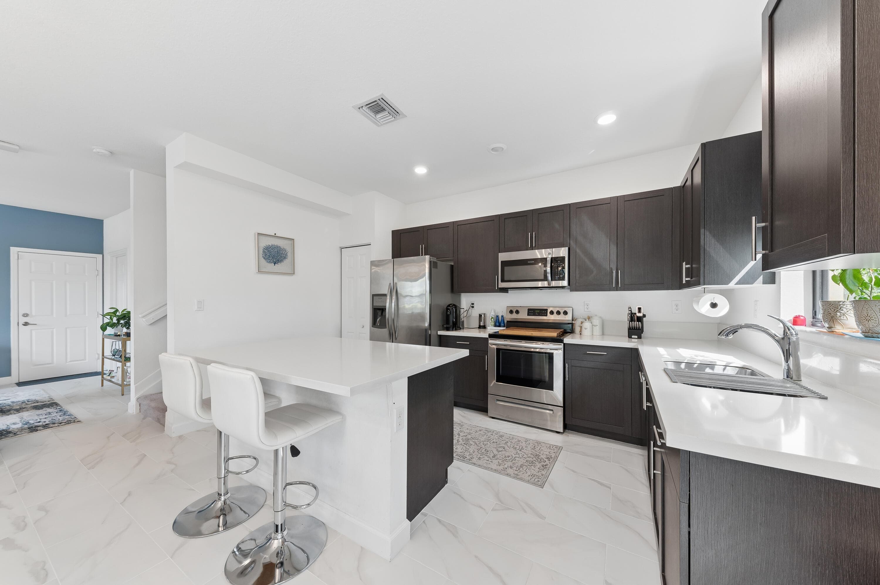 4622 Belgian Lane, Davie, FL 33314 — photo 8 of 35
