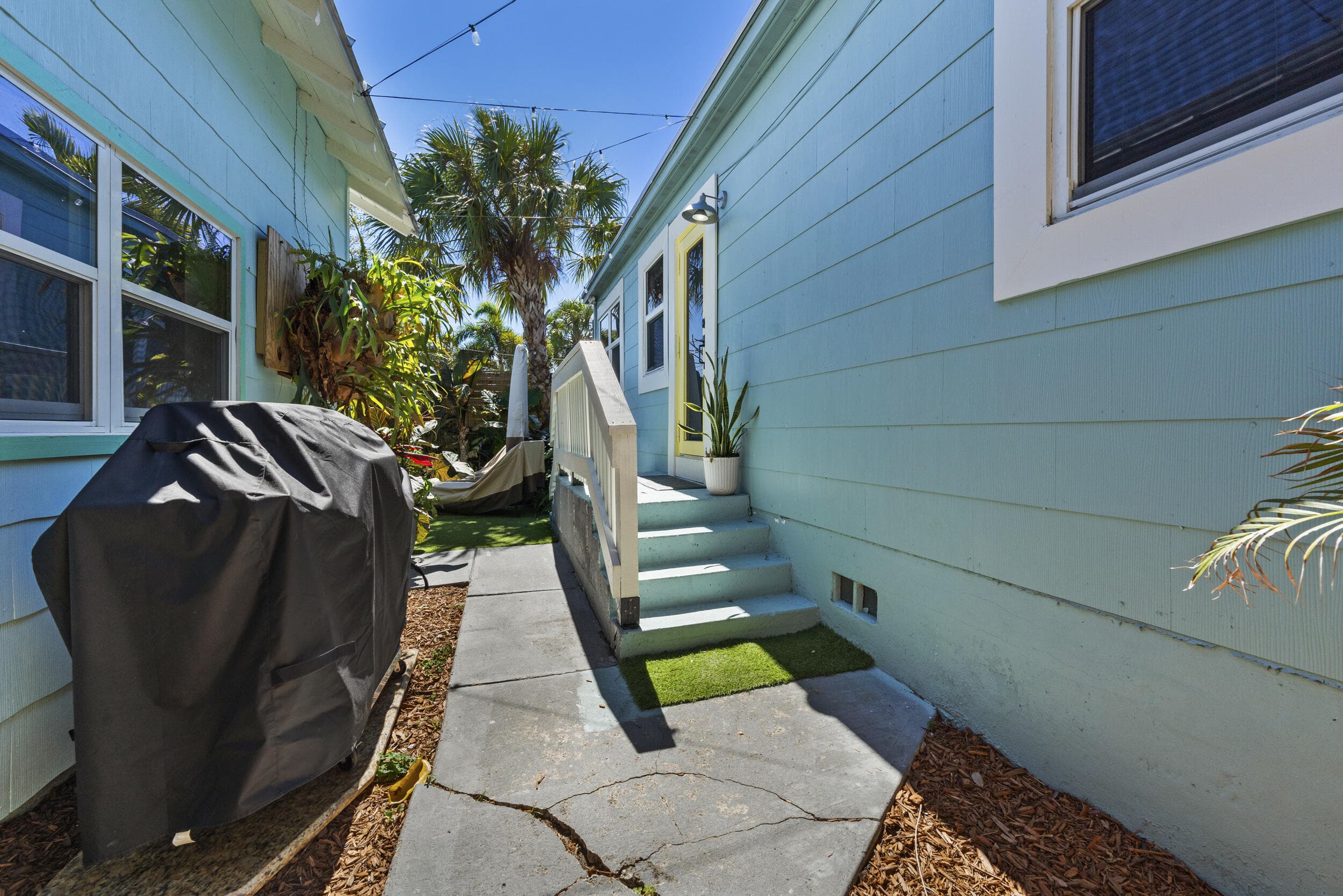1616 N N Street N, Lake Worth Beach, FL 33460 — photo 21 of 35