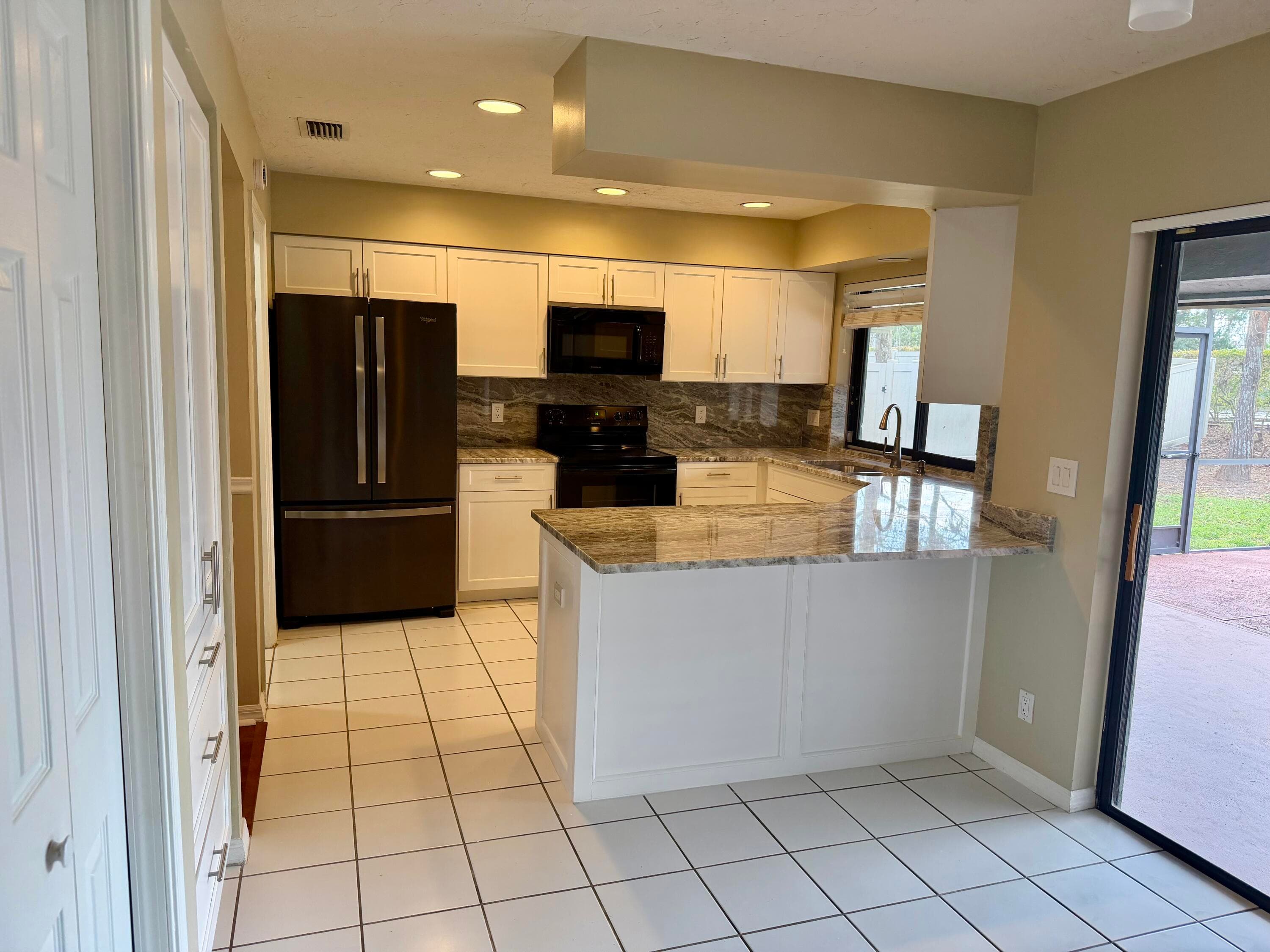 13427 Kingsbury Drive, Wellington, FL 33414 — photo 4 of 25