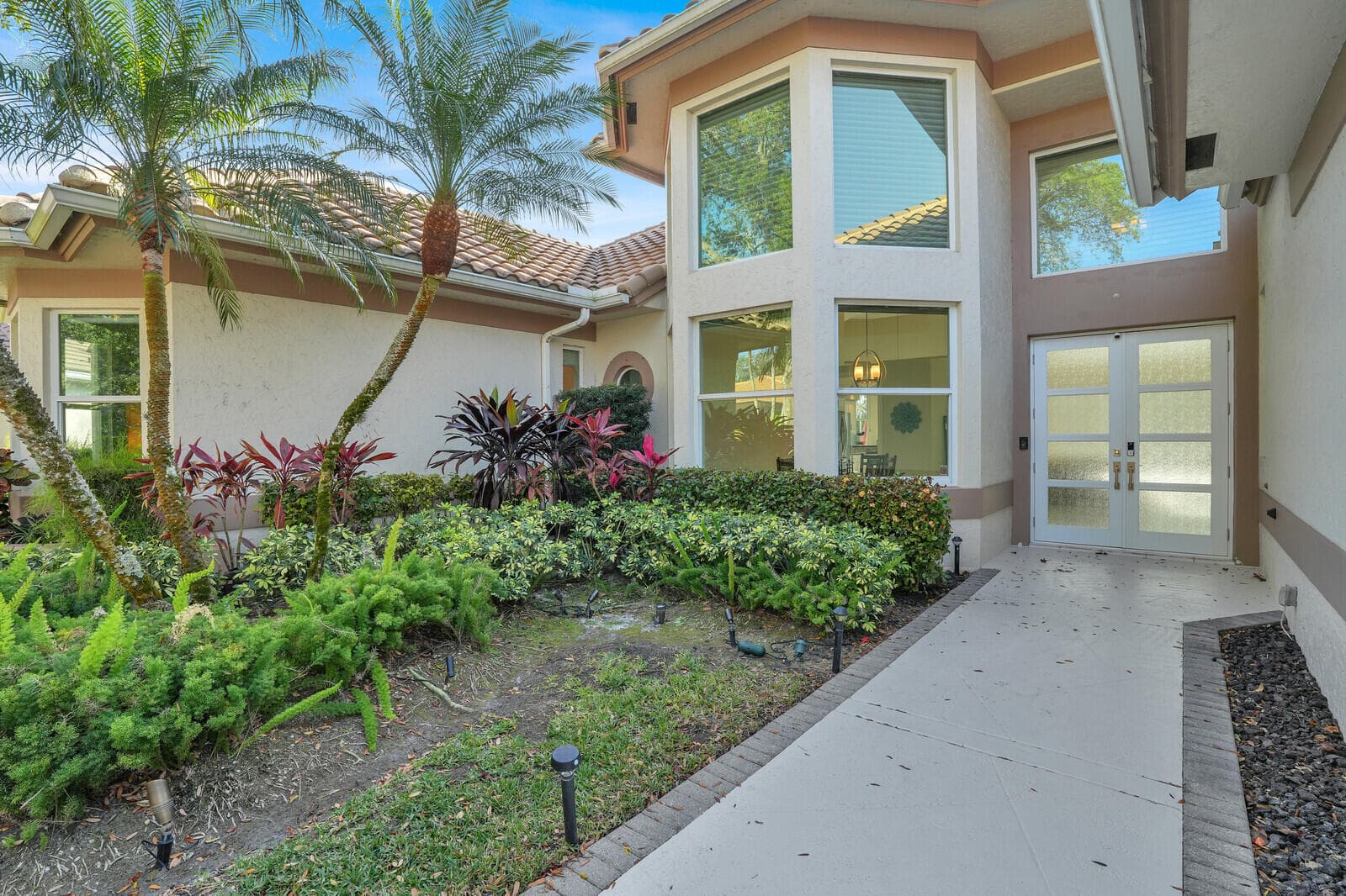 142 Corinthian Circle, Jupiter, FL 33458 — photo 4 of 56