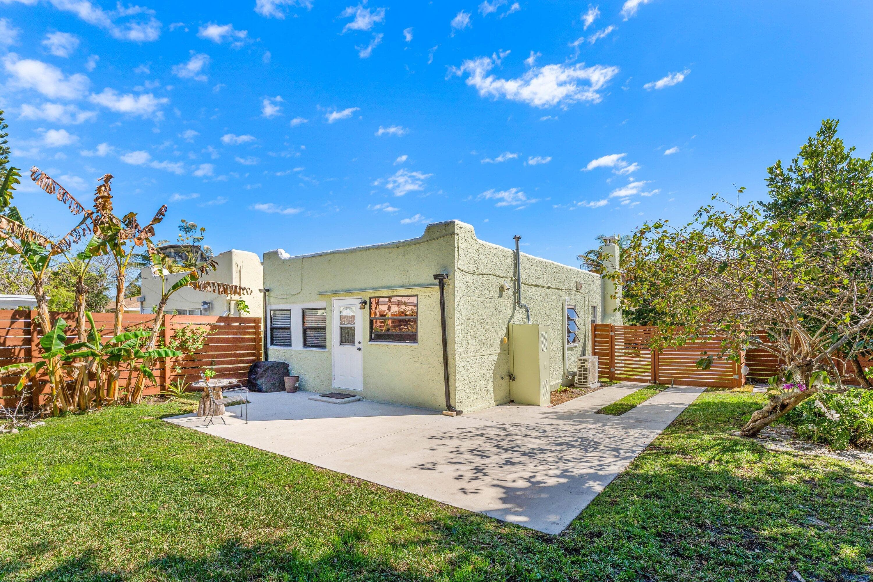 921 S M Street, Lake Worth Beach, FL 33460 — photo 31 of 63