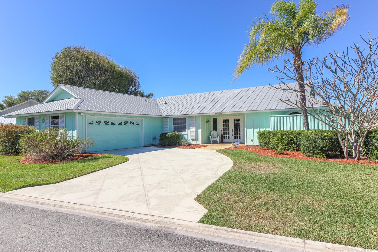 10691 SE Jupiter Narrows Drive, Hobe Sound, FL 33455 — photo 2 of 53