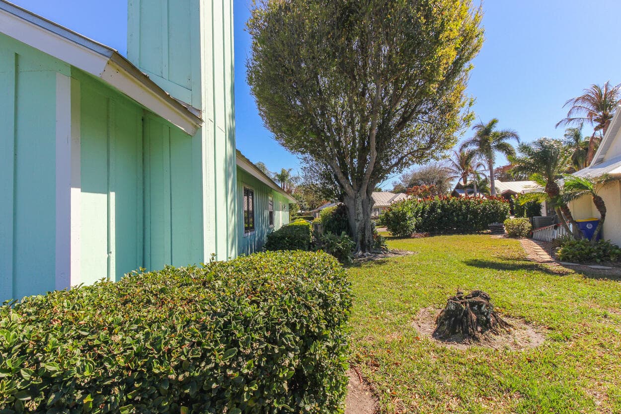 10691 SE Jupiter Narrows Drive, Hobe Sound, FL 33455 — photo 41 of 53