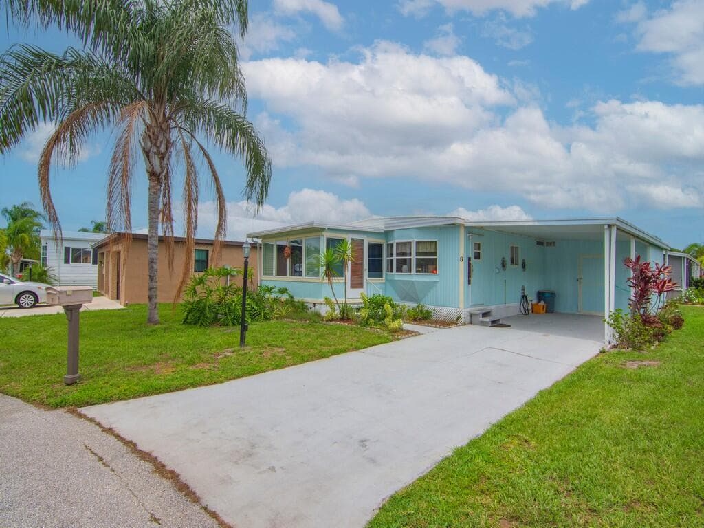 8 Brisa Lane, Port St. Lucie, FL 34952 — photo 25 of 31