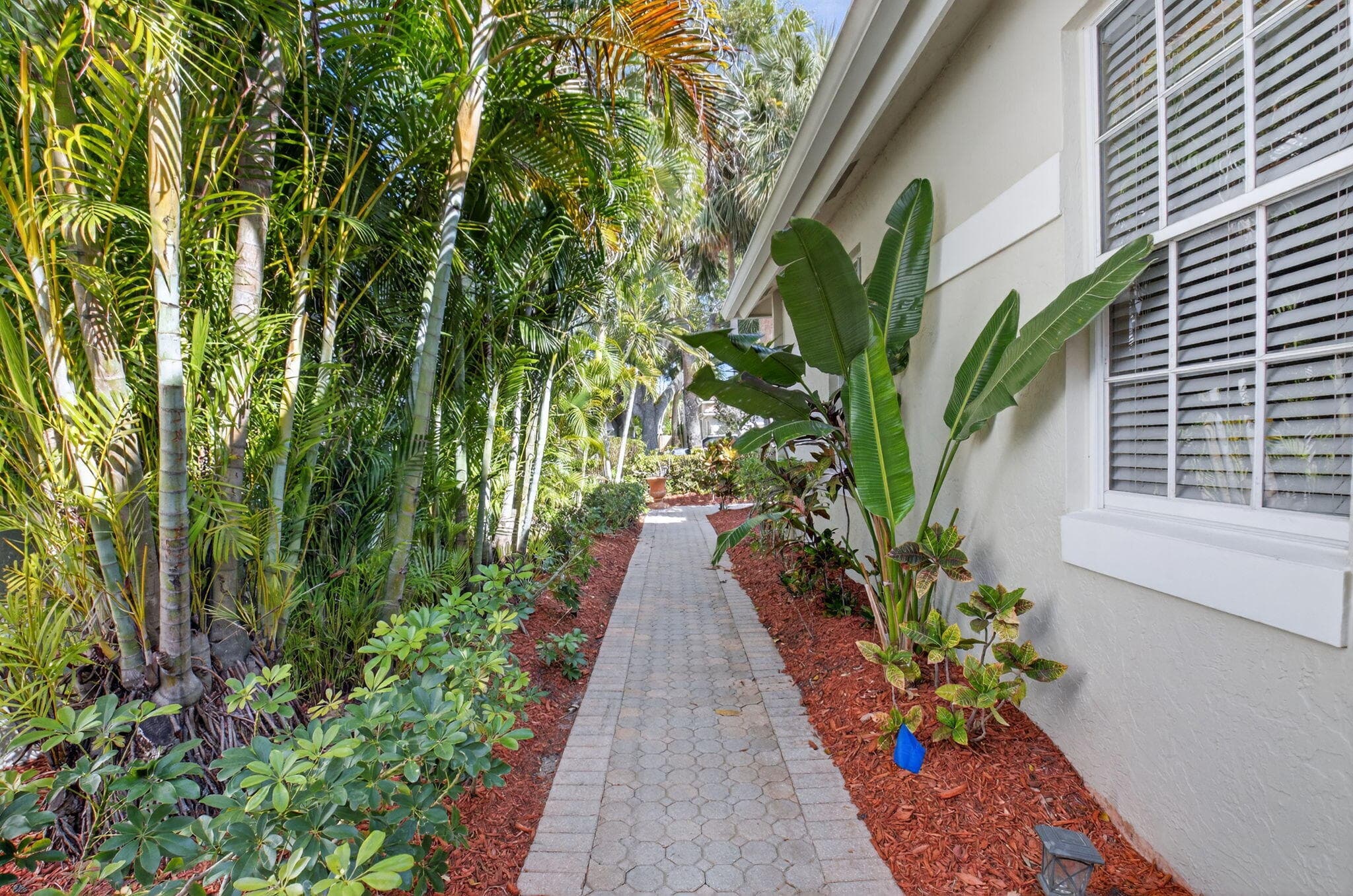2476 NW 66th Drive, Boca Raton, FL 33496 — photo 6 of 57