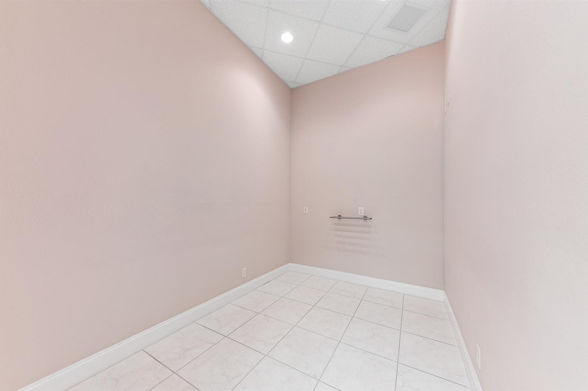 826 N Dixie Highway 11-15, Lantana, FL 33462 — photo 10 of 21