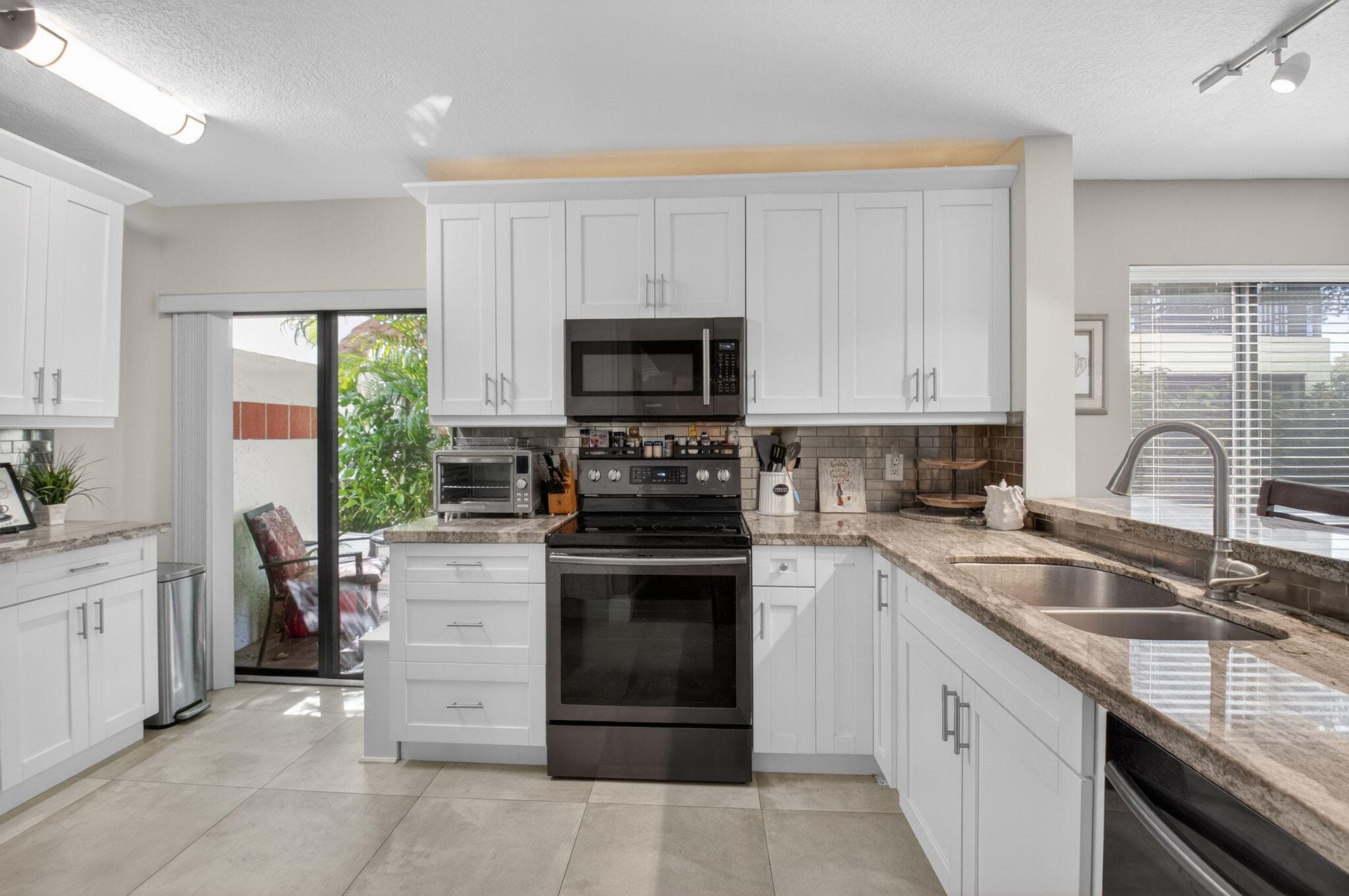 10663 Ocean Palm Way 101, Boynton Beach, FL 33437 — photo 13 of 77