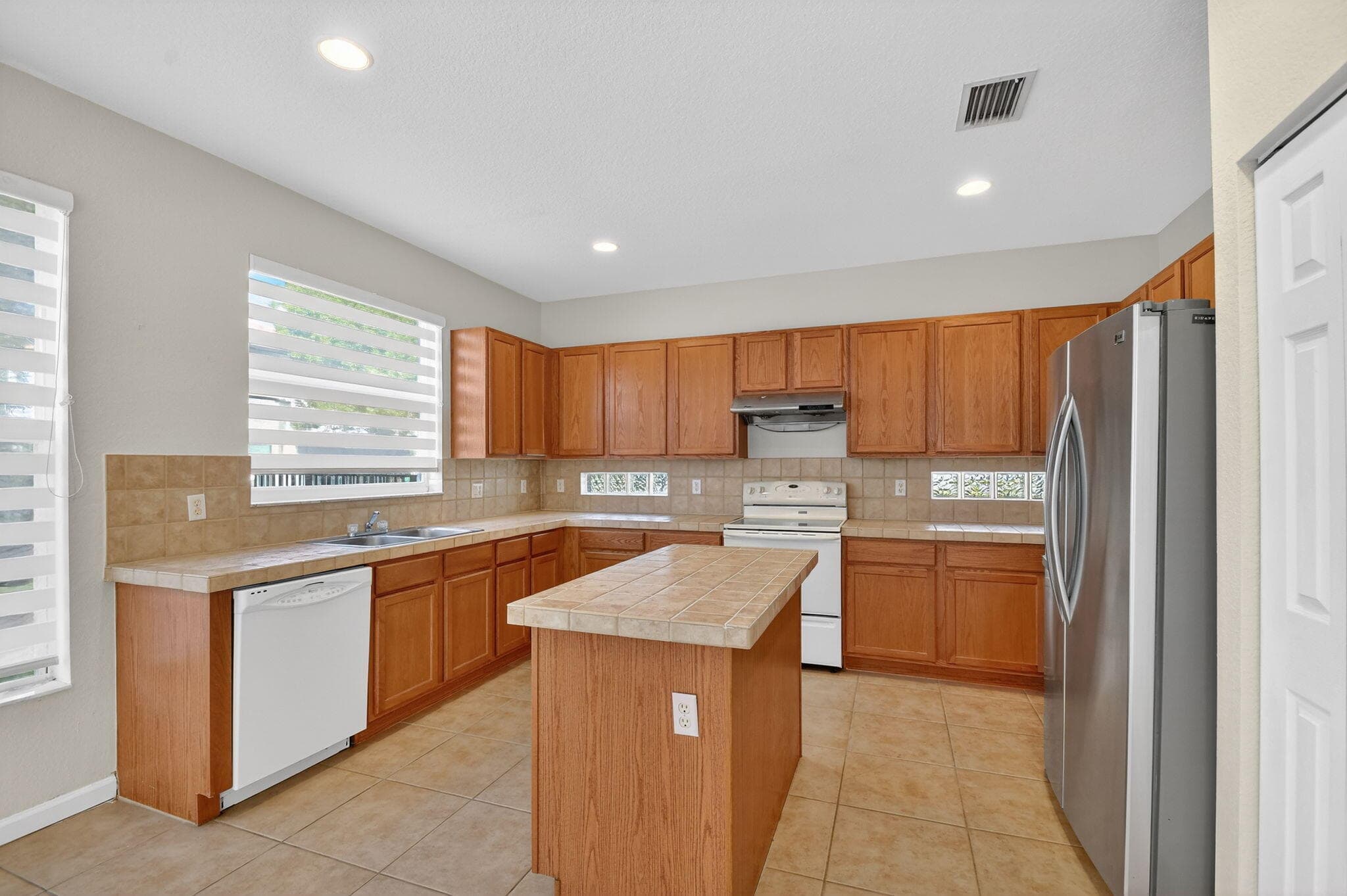 1053 Center Stone Lane, Riviera Beach, FL 33404 — photo 13 of 51