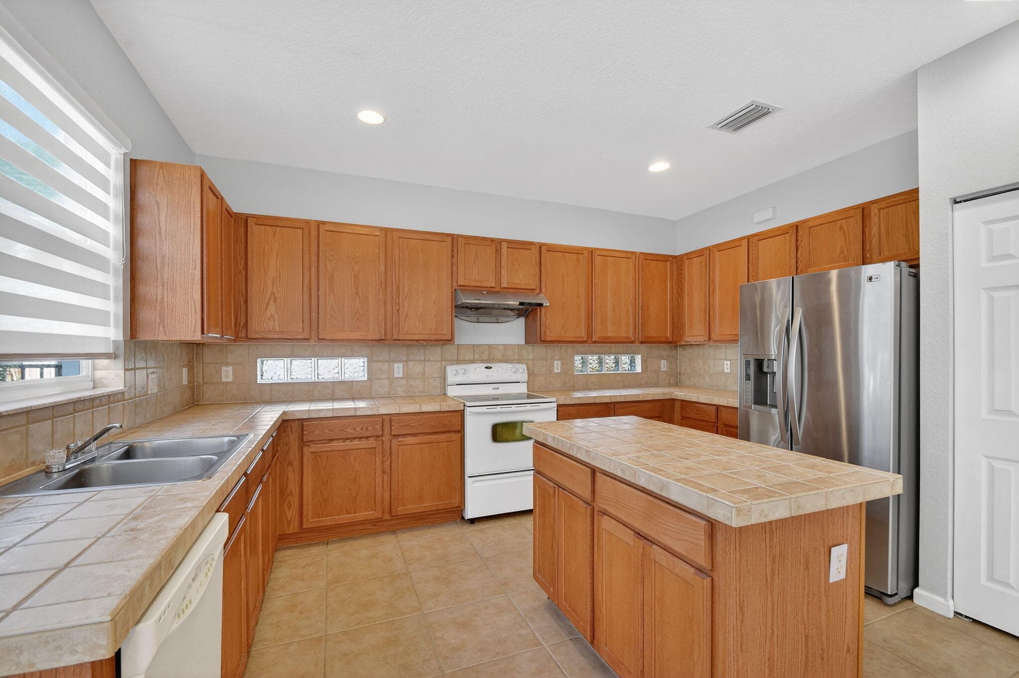 1053 Center Stone Lane, Riviera Beach, FL 33404 — photo 14 of 51