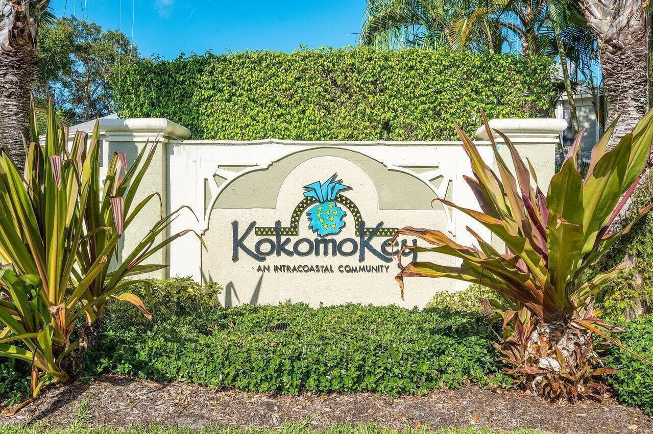834 Kokomo Key Lane, Delray Beach, FL 33483 — photo 2 of 40