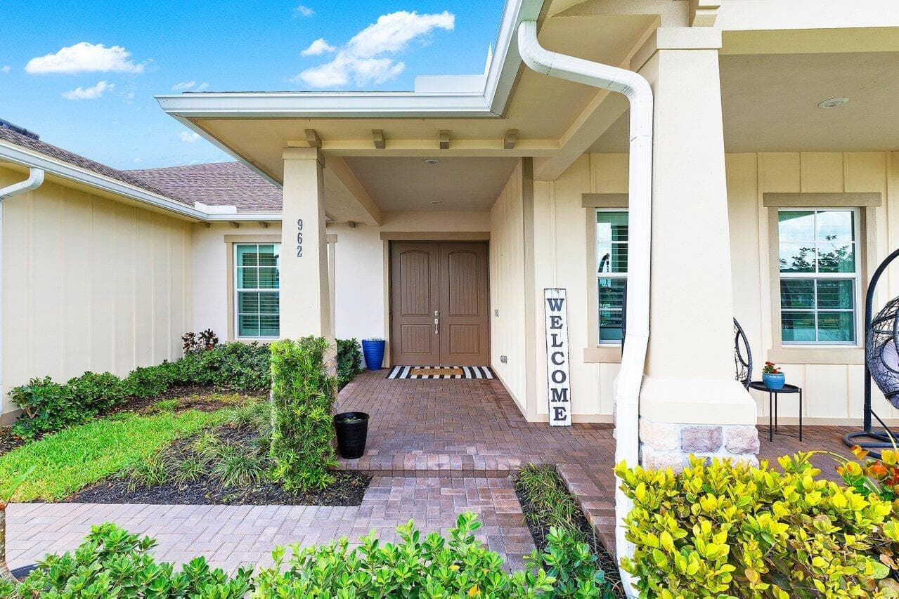 962 Castaway Court, Loxahatchee, FL 33470 — photo 4 of 34