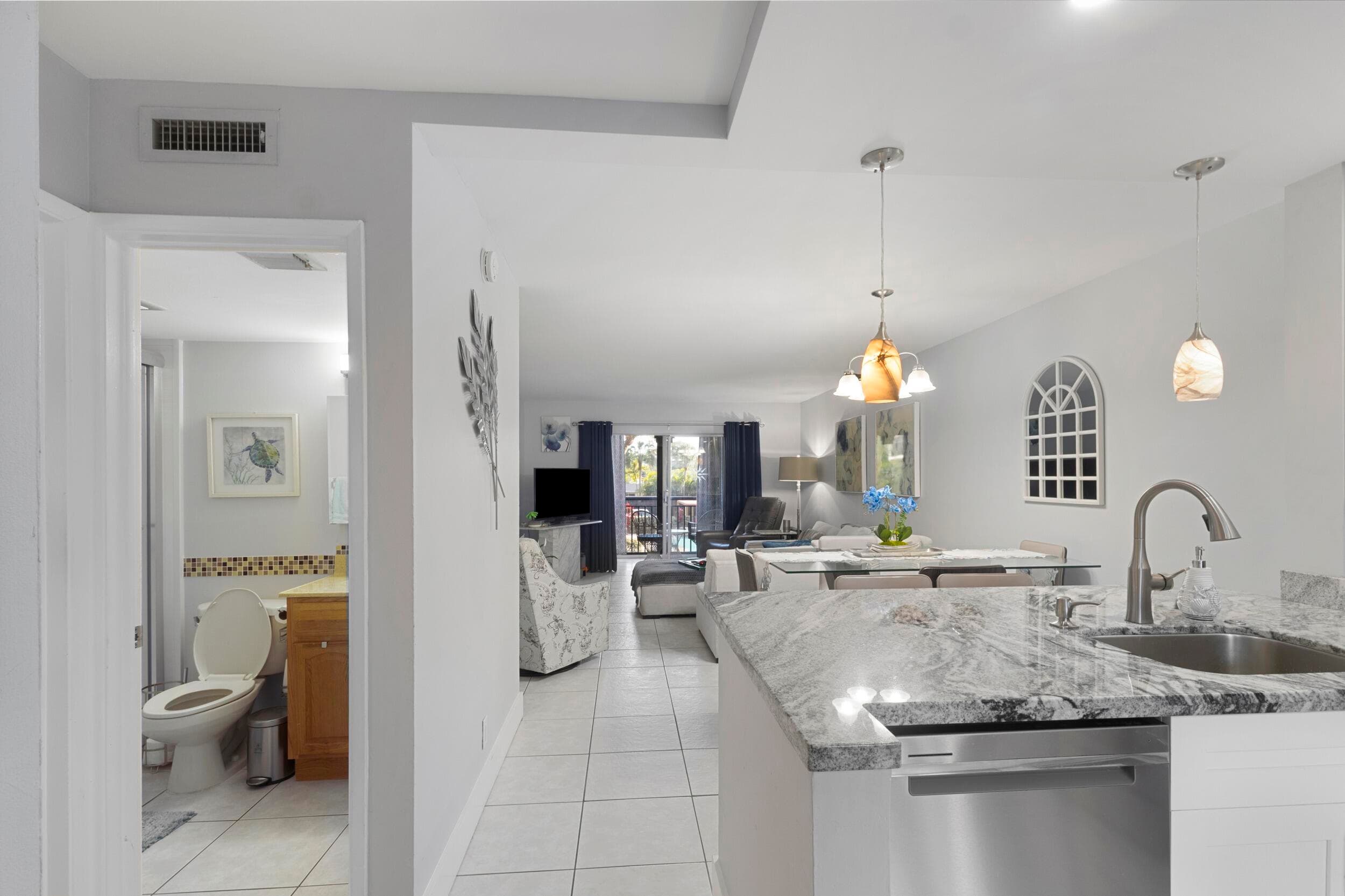 2350 NE 14th St Causeway 209, Pompano Beach, FL 33062 — photo 7 of 33