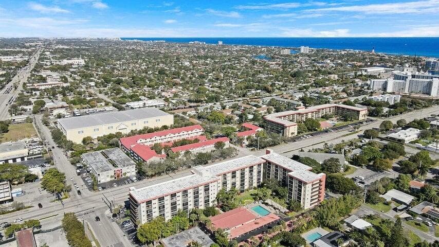 2350 NE 14th St Causeway 209, Pompano Beach, FL 33062 — photo 28 of 33