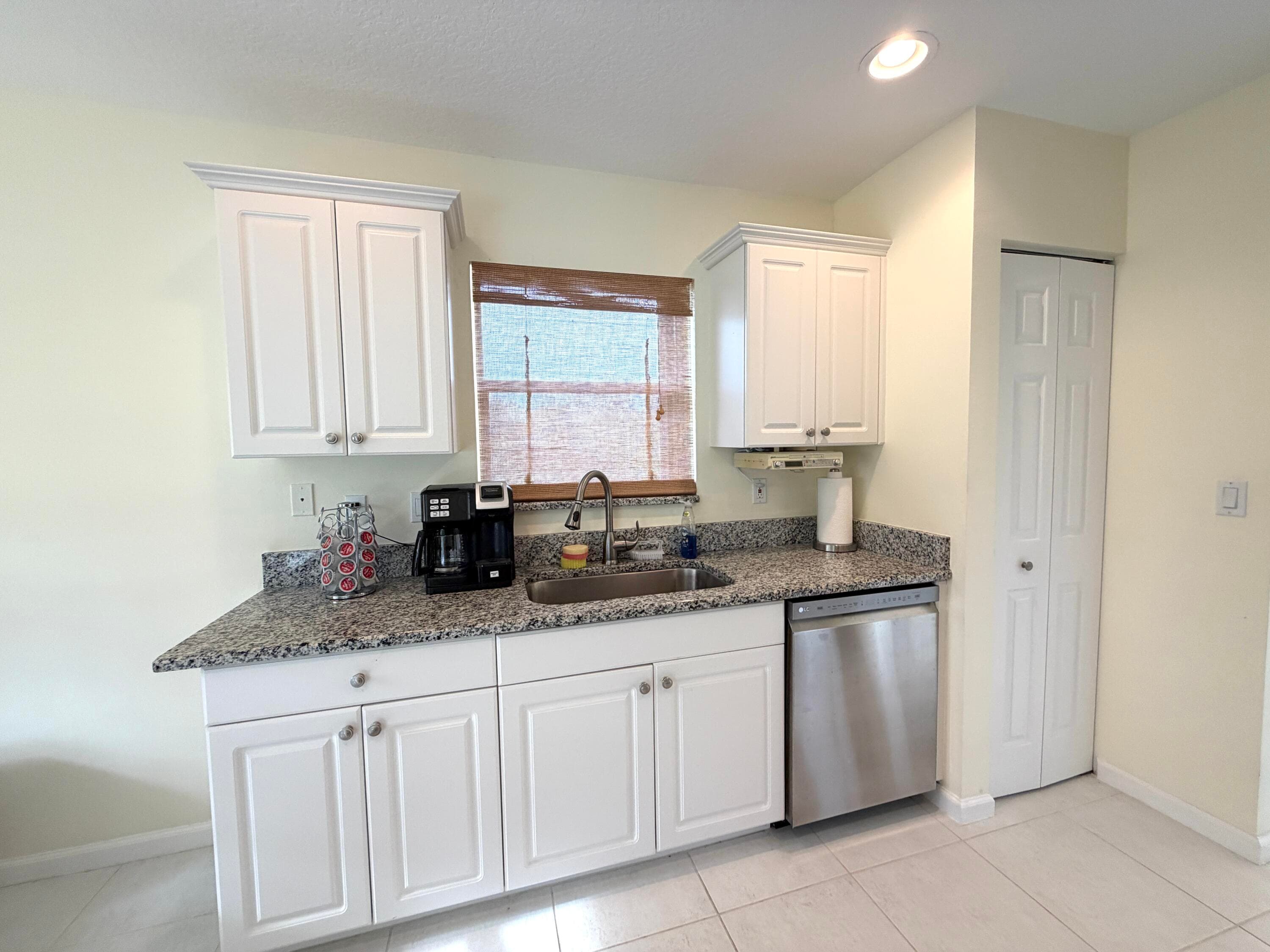 1546 SE Prestwick Lane 12d, Port St. Lucie, FL 34952 — photo 15 of 36