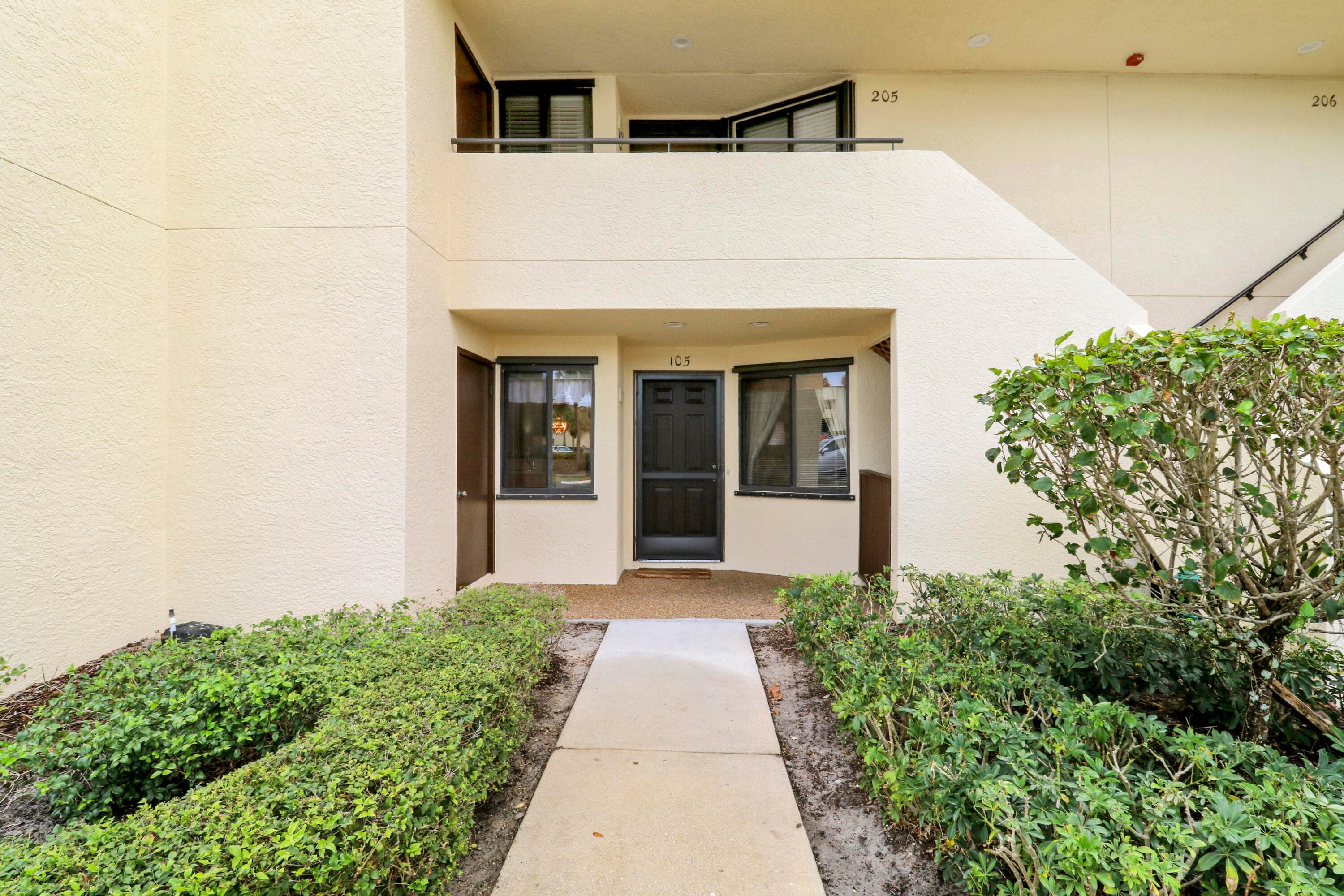 6980 SE Constitution Boulevard 105, Hobe Sound, FL 33455 — photo 2 of 27