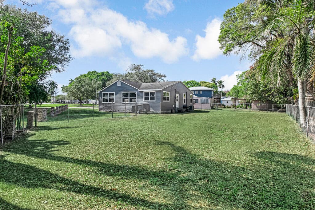 416 Deane Duff Street, Clewiston, FL 33440 — photo 43 of 48