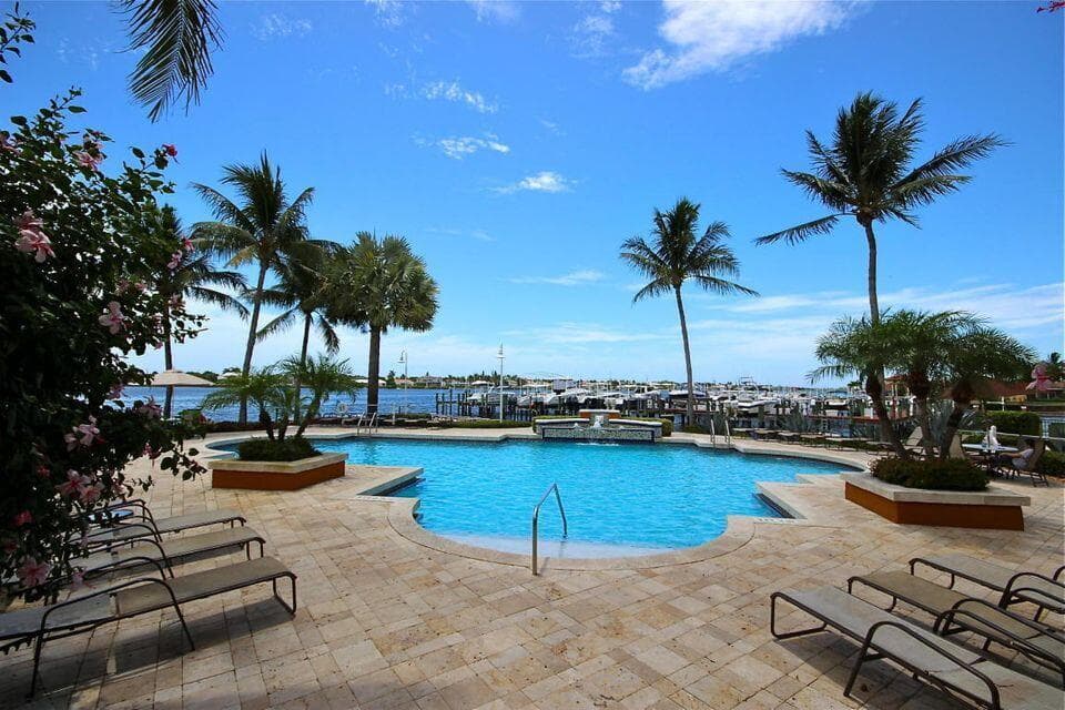 111 Yacht Club Way 305, Hypoluxo, FL 33462 — photo 16 of 32
