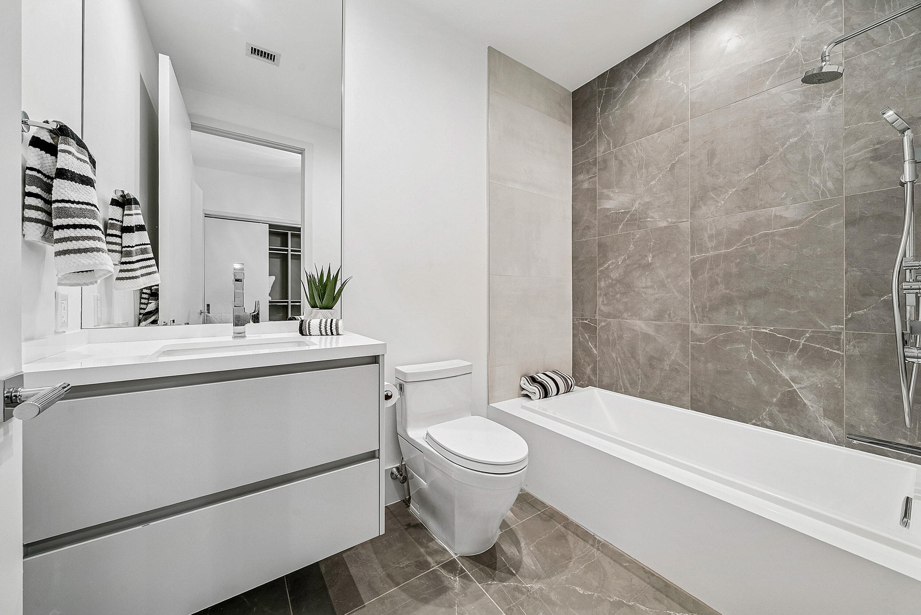 1625 S Ocean Boulevard 10, Delray Beach, FL 33483 — photo 17 of 35