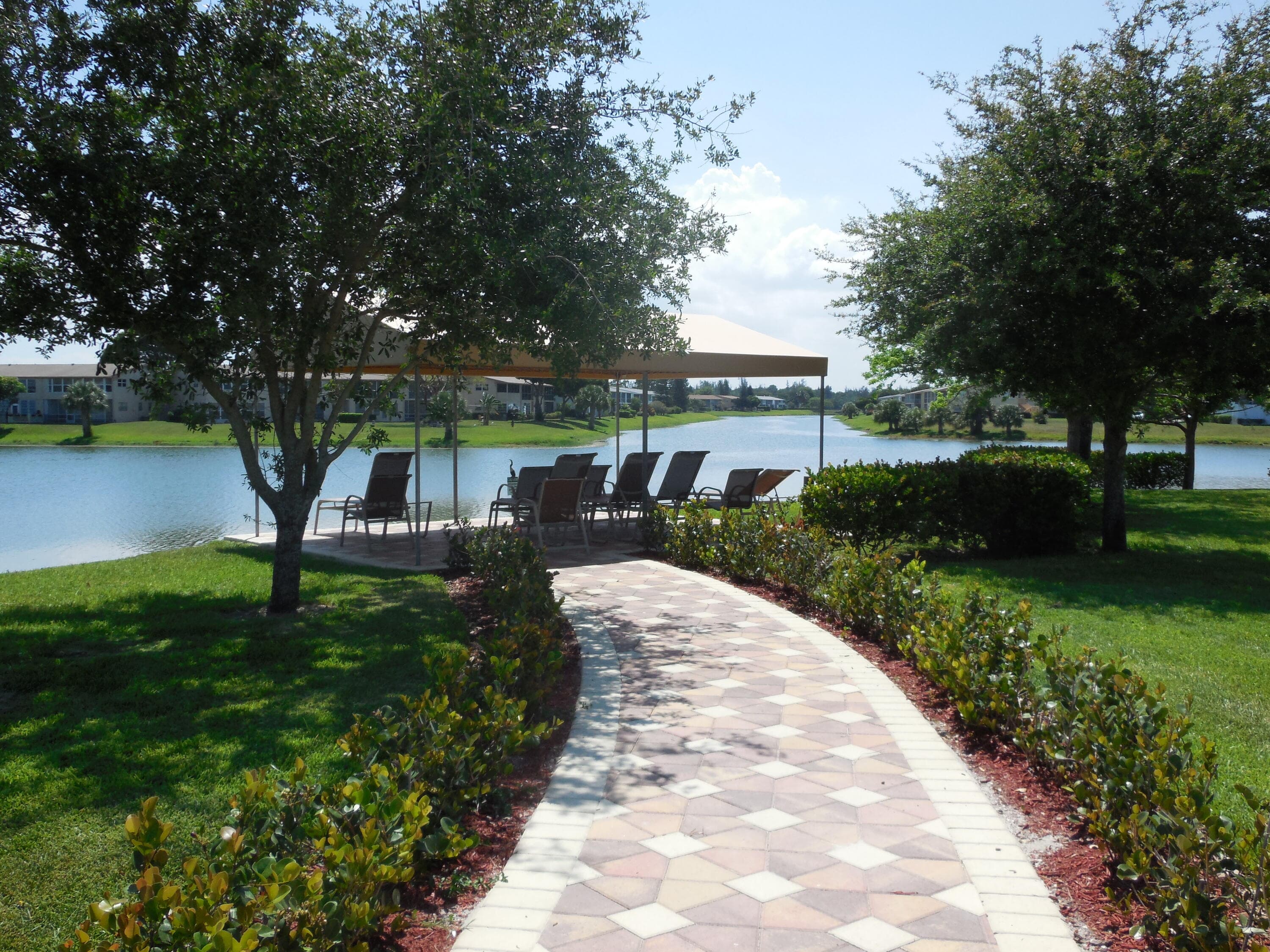 21 Norwich A, West Palm Beach, FL 33417 — photo 31 of 37