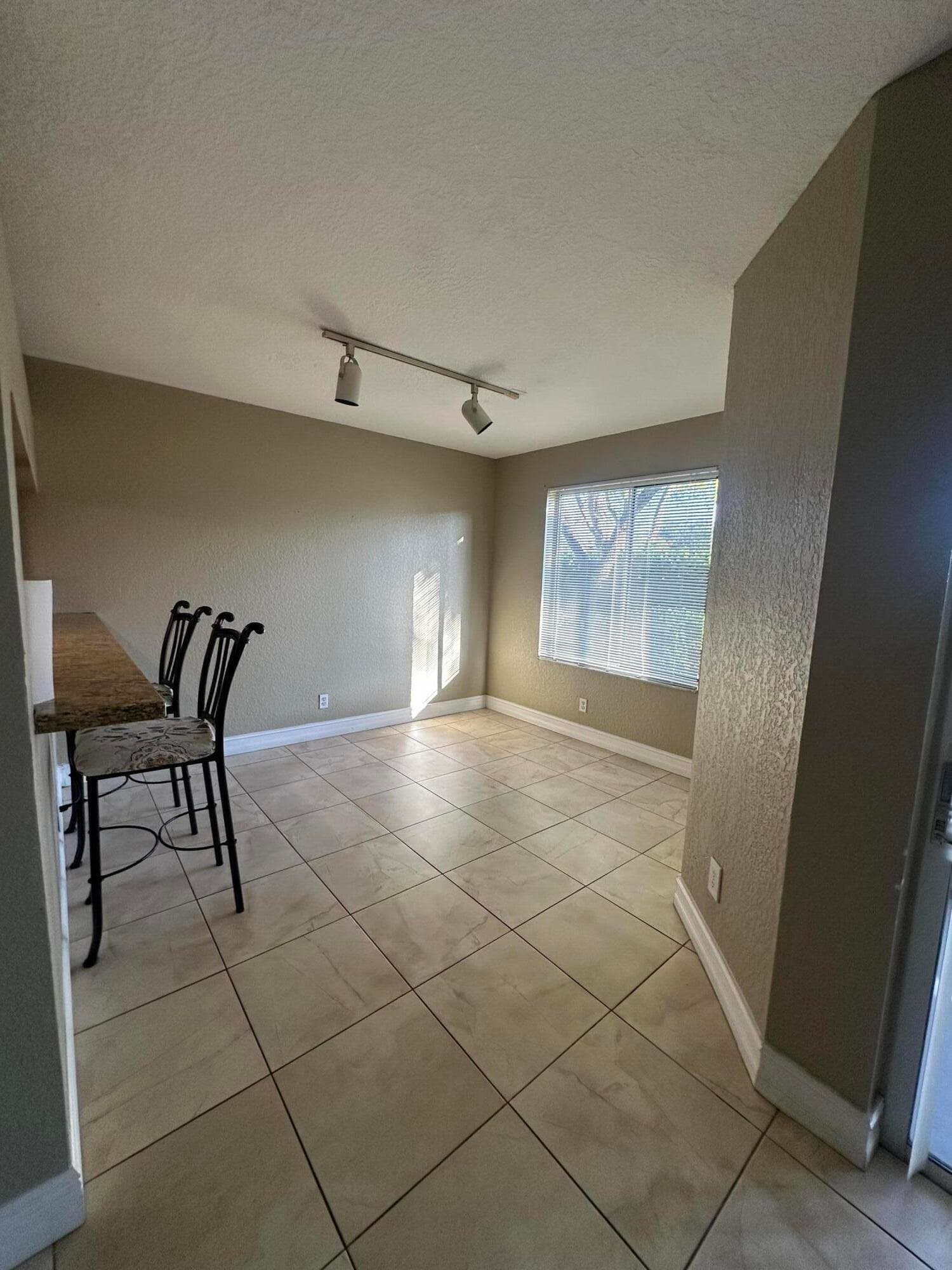 941 Coral Club Drive 941, Coral Springs, FL 33071 — photo 5 of 10