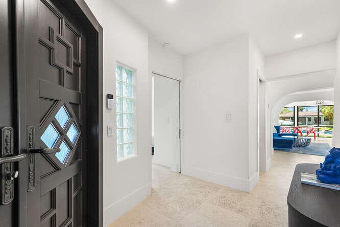 7820 Hawthorne Avenue, Miami Beach, FL 33141 — photo 29 of 52