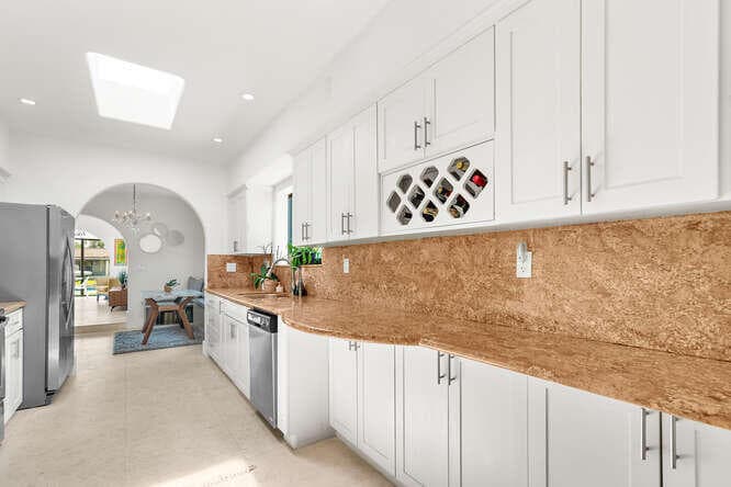 7820 Hawthorne Avenue, Miami Beach, FL 33141 — photo 42 of 52