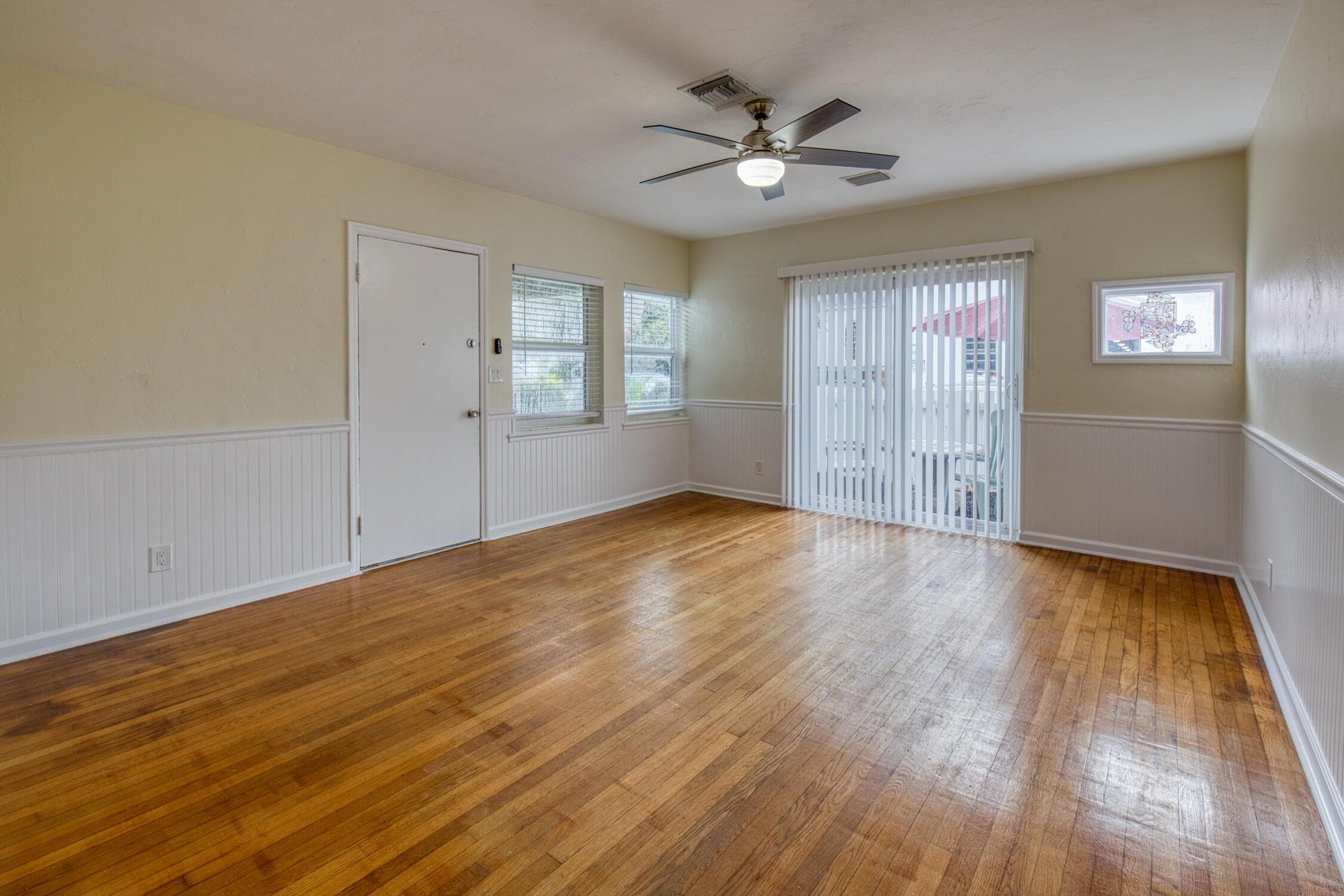 301 N Federal 5 And Attached Garage, Lake Worth Beach, FL 33460 — photo 20 of 26