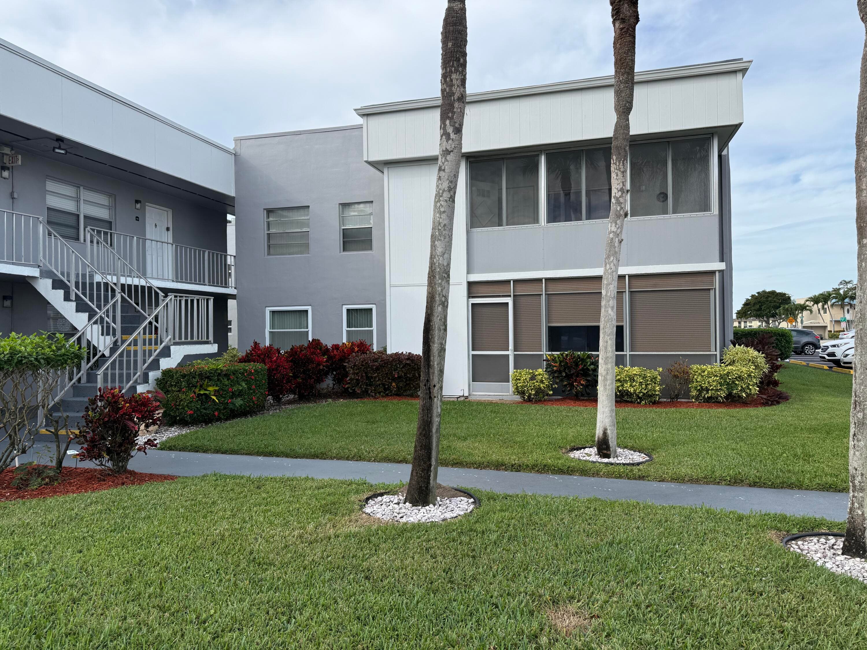 147 Burgundy D, Delray Beach, FL 33484 — photo 1 of 14