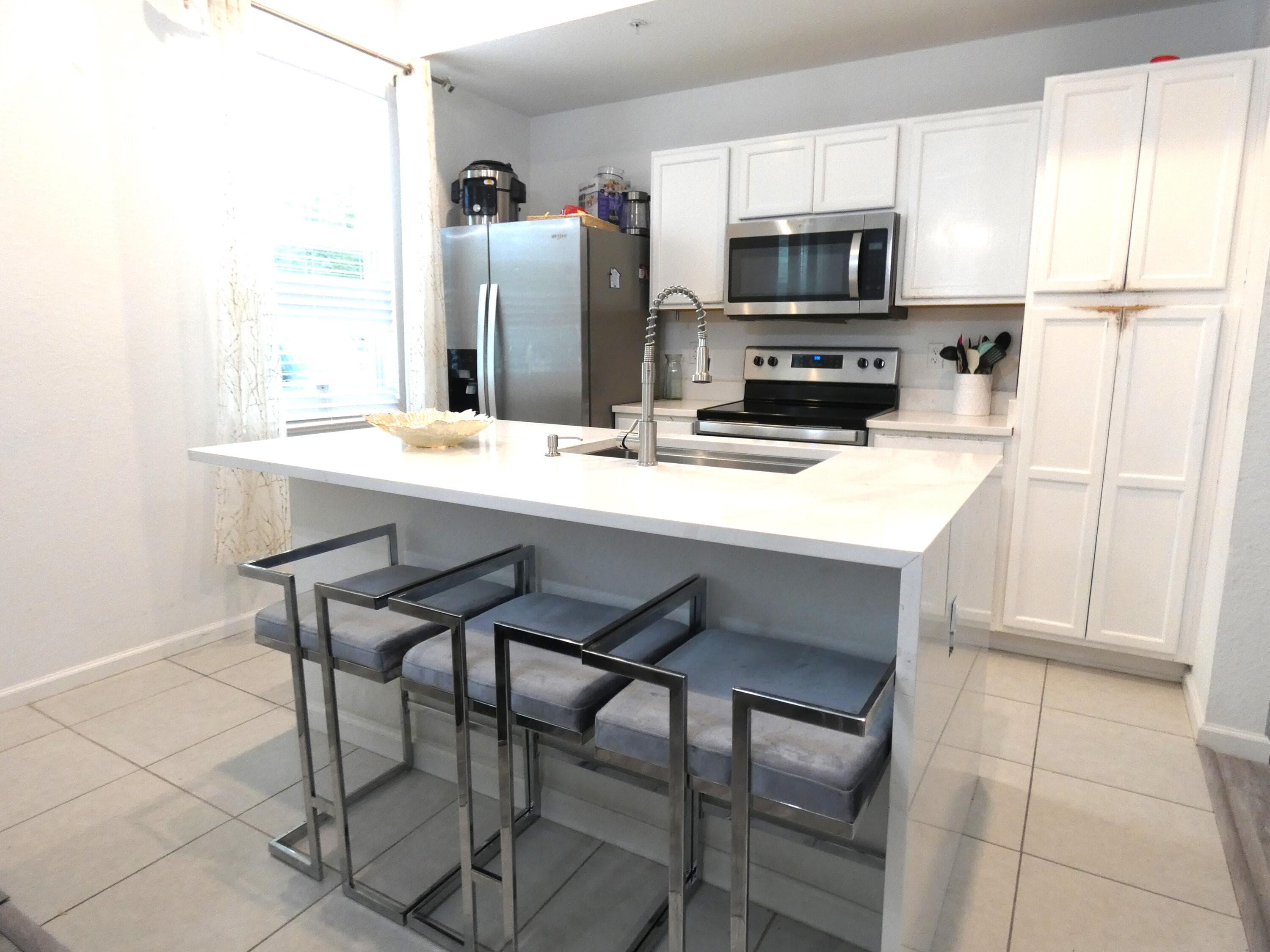 8878 Lake Worth Road 111, Lake Worth, FL 33467 — photo 4 of 13