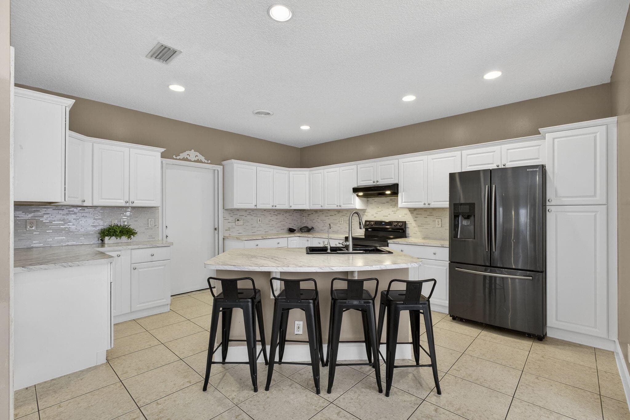 123 Fernwood Crescent, Royal Palm Beach, FL 33411 — photo 16 of 65