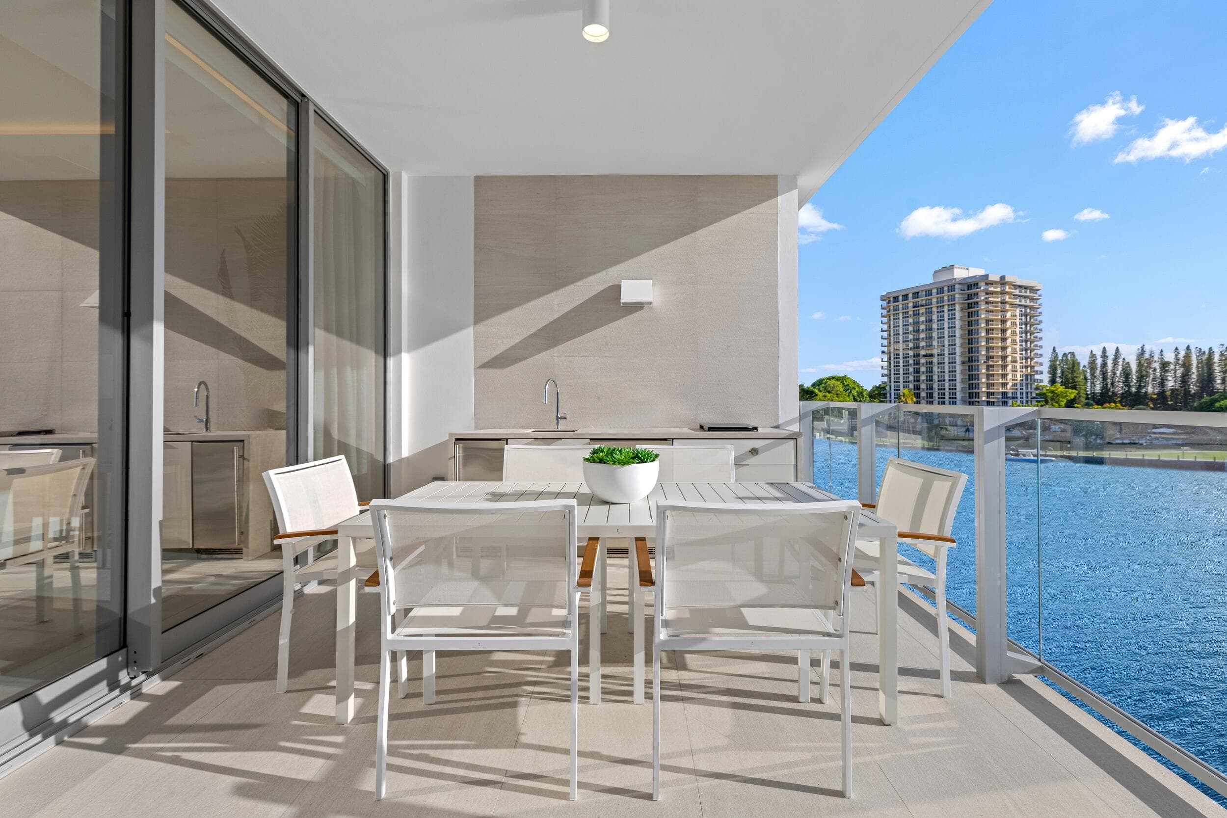 725 S Ocean Boulevard 402, Boca Raton, FL 33432 — photo 6 of 41