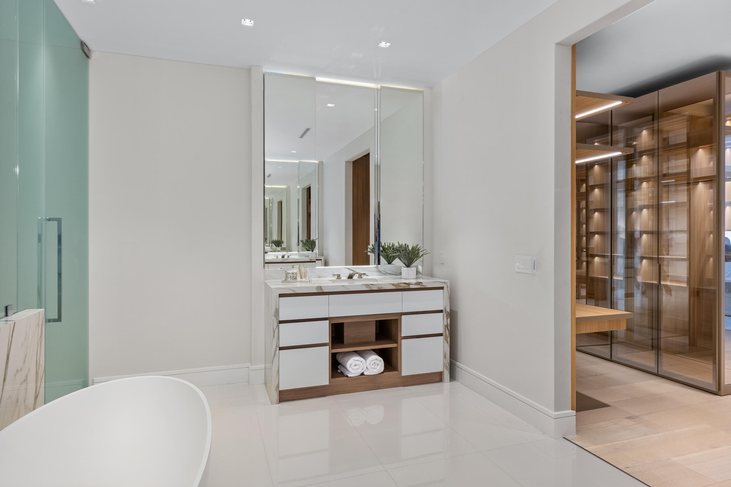 725 S Ocean Boulevard 402, Boca Raton, FL 33432 — photo 19 of 41