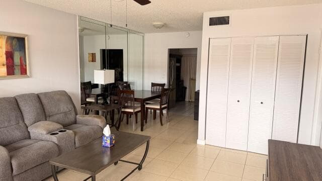 5 Abbey Lane 104, Delray Beach, FL 33446 — photo 2 of 20