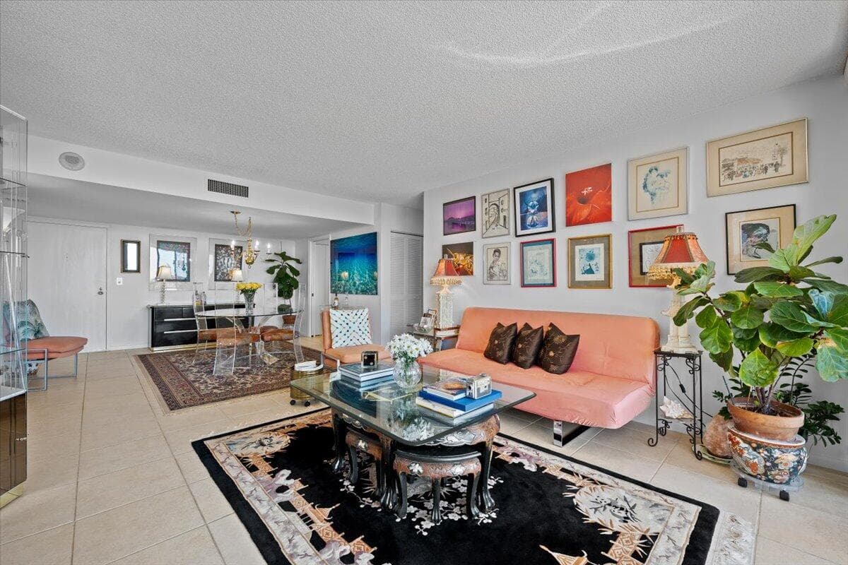 2400 Presidential Way 1005, West Palm Beach, FL 33401 — photo 13 of 38