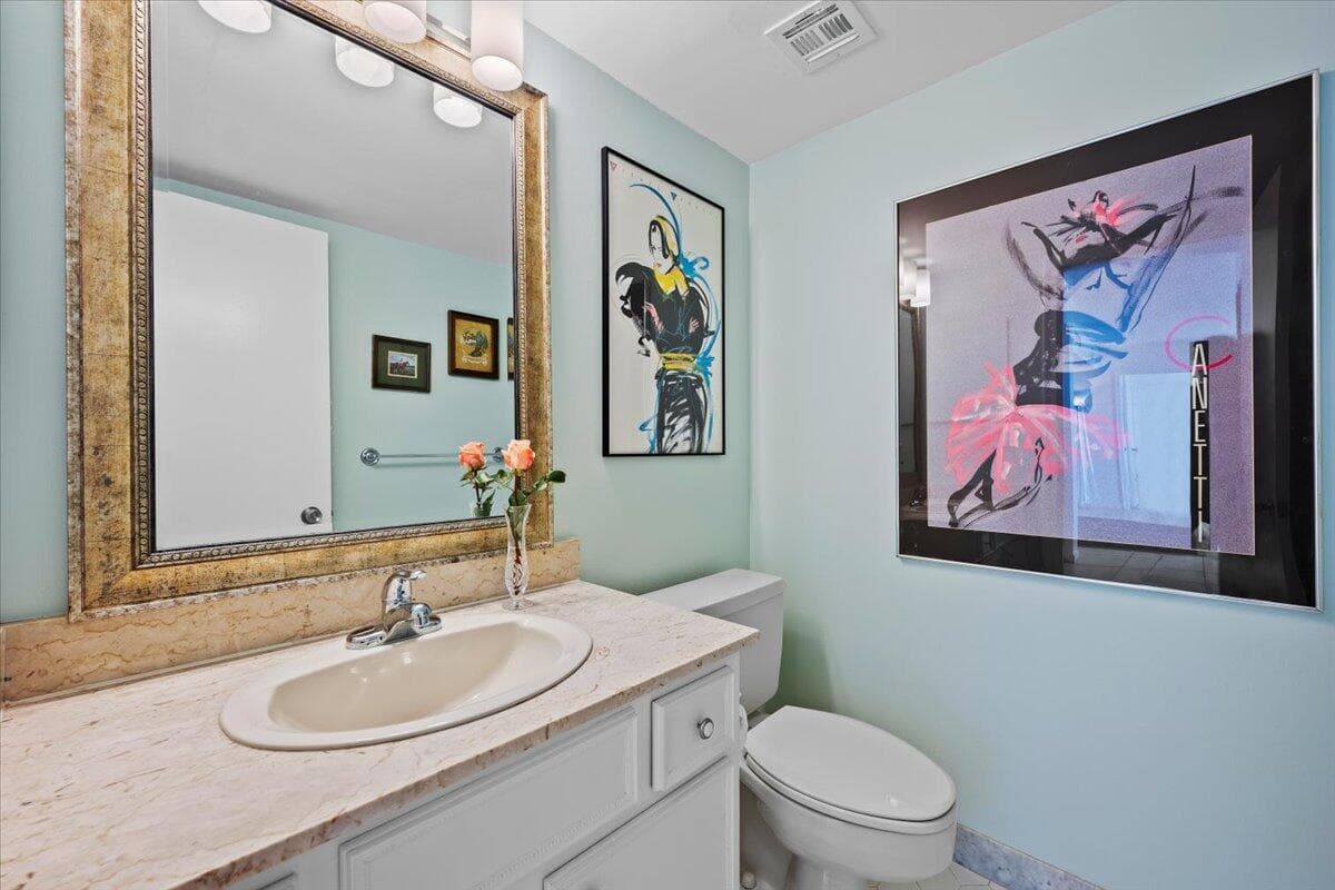 2400 Presidential Way 1005, West Palm Beach, FL 33401 — photo 21 of 38