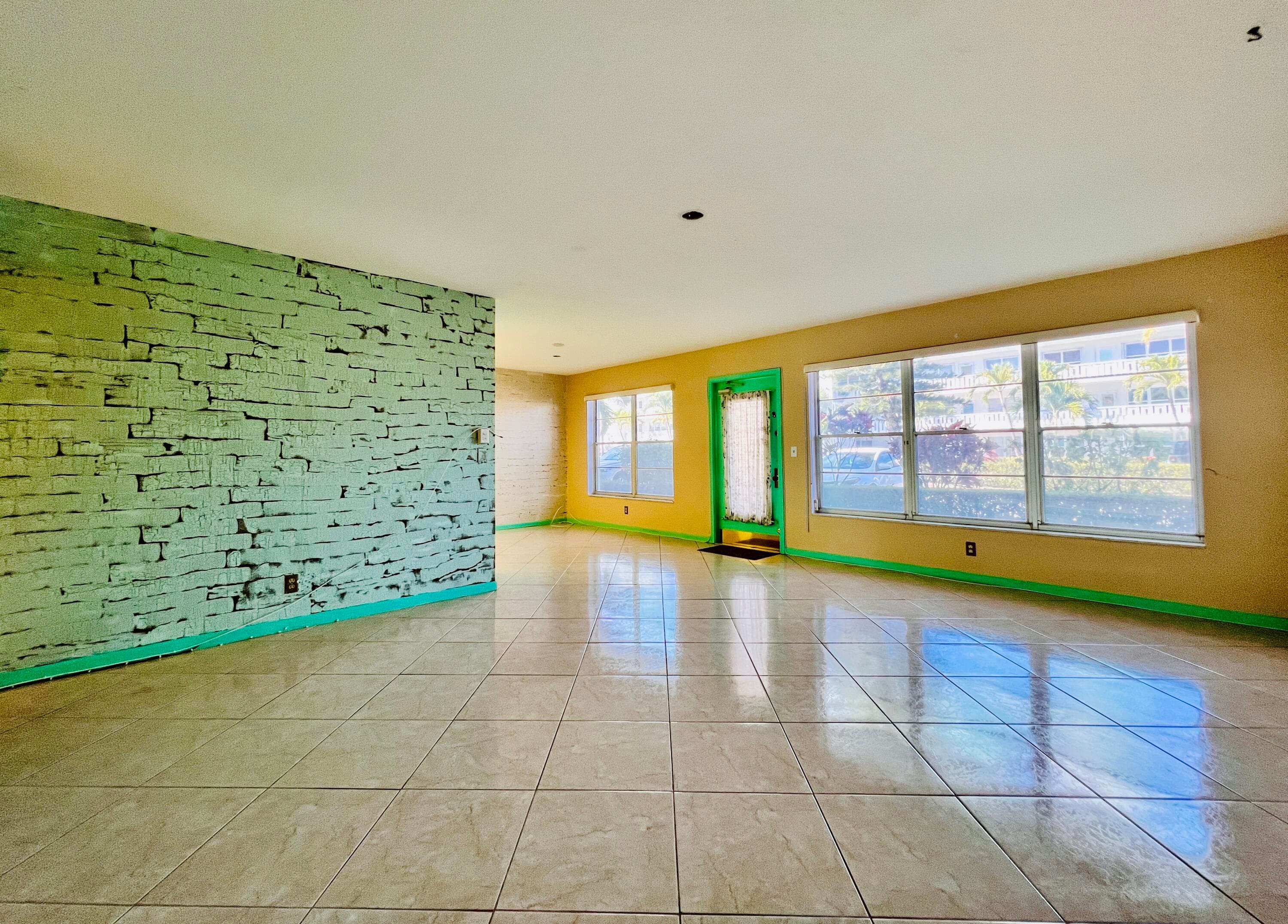 110 Wellington B, West Palm Beach, FL 33417 — photo 4 of 20