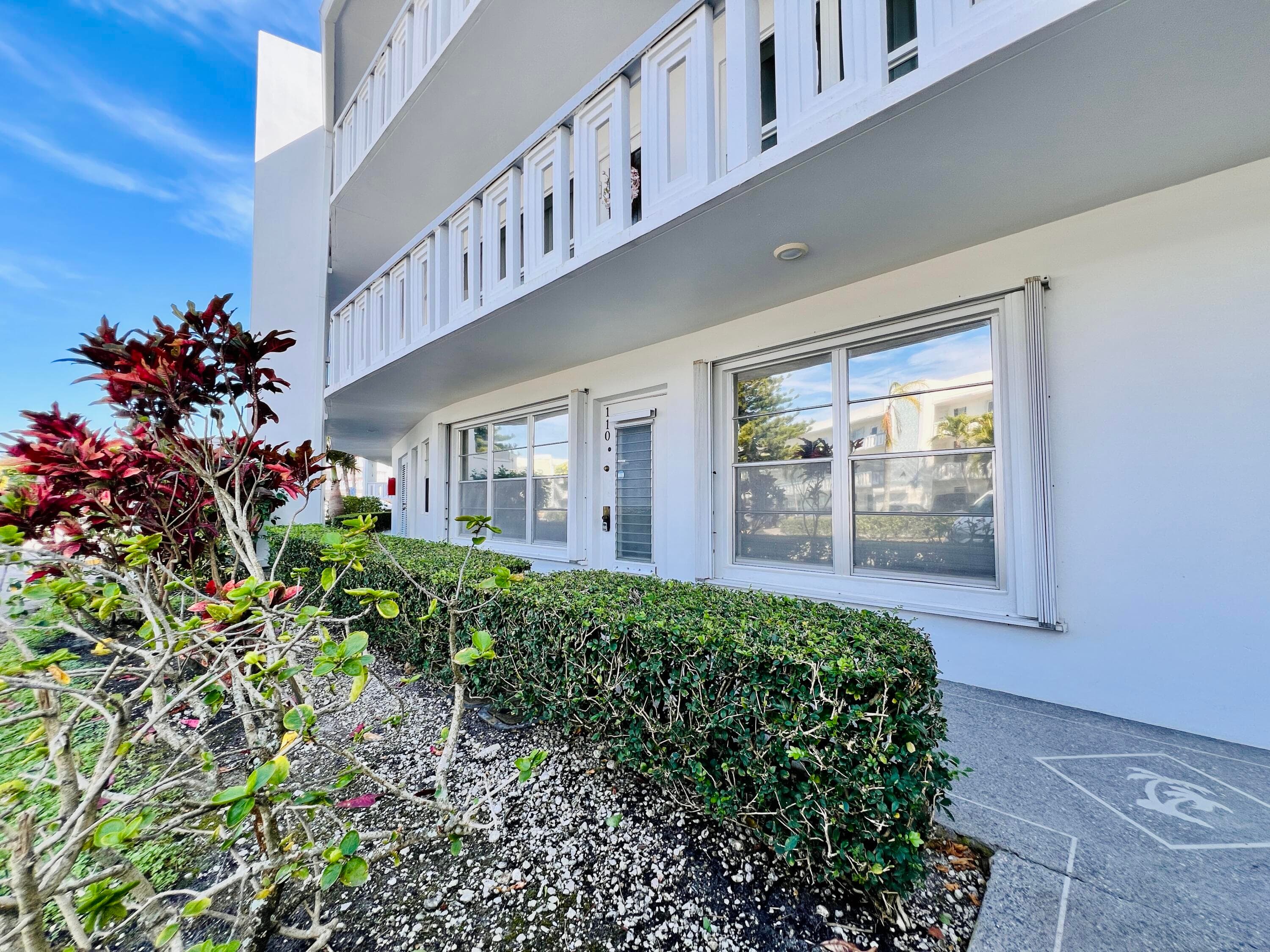110 Wellington B, West Palm Beach, FL 33417 — photo 13 of 20