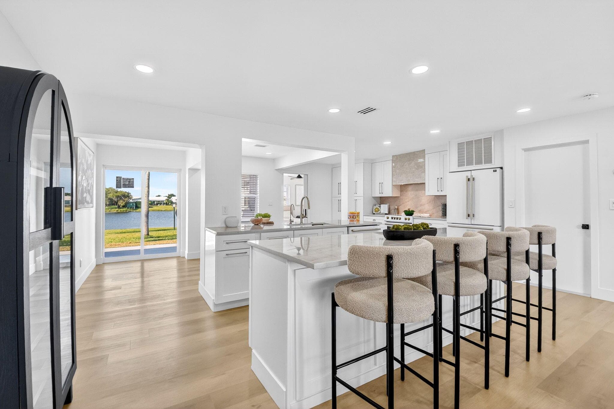 2001 SW Roma Way SW, Boynton Beach, FL 33426 — photo 1 of 55