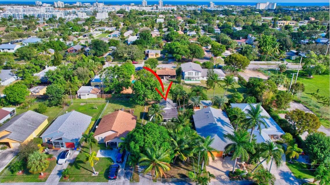 237 SW 3rd Avenue, Delray Beach, FL 33444 — photo 2 of 37
