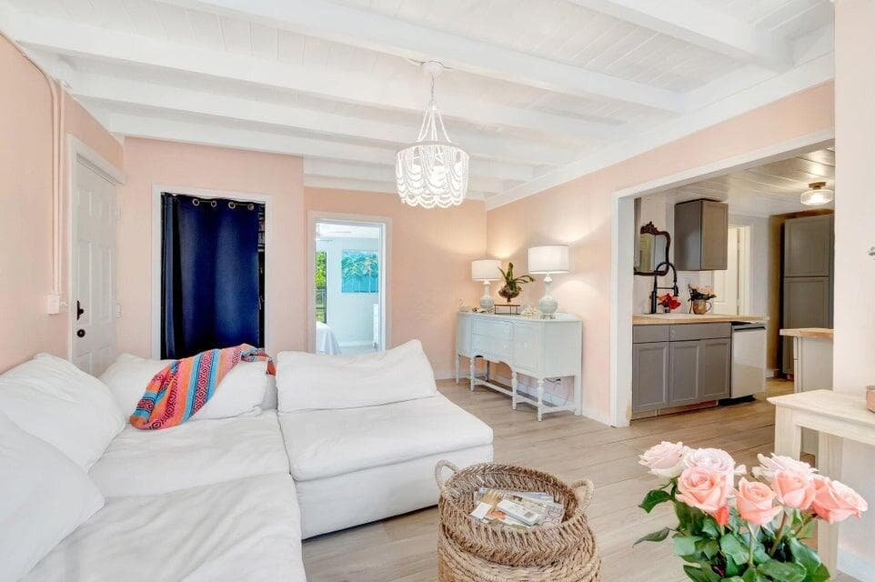 237 SW 3rd Avenue, Delray Beach, FL 33444 — photo 13 of 37