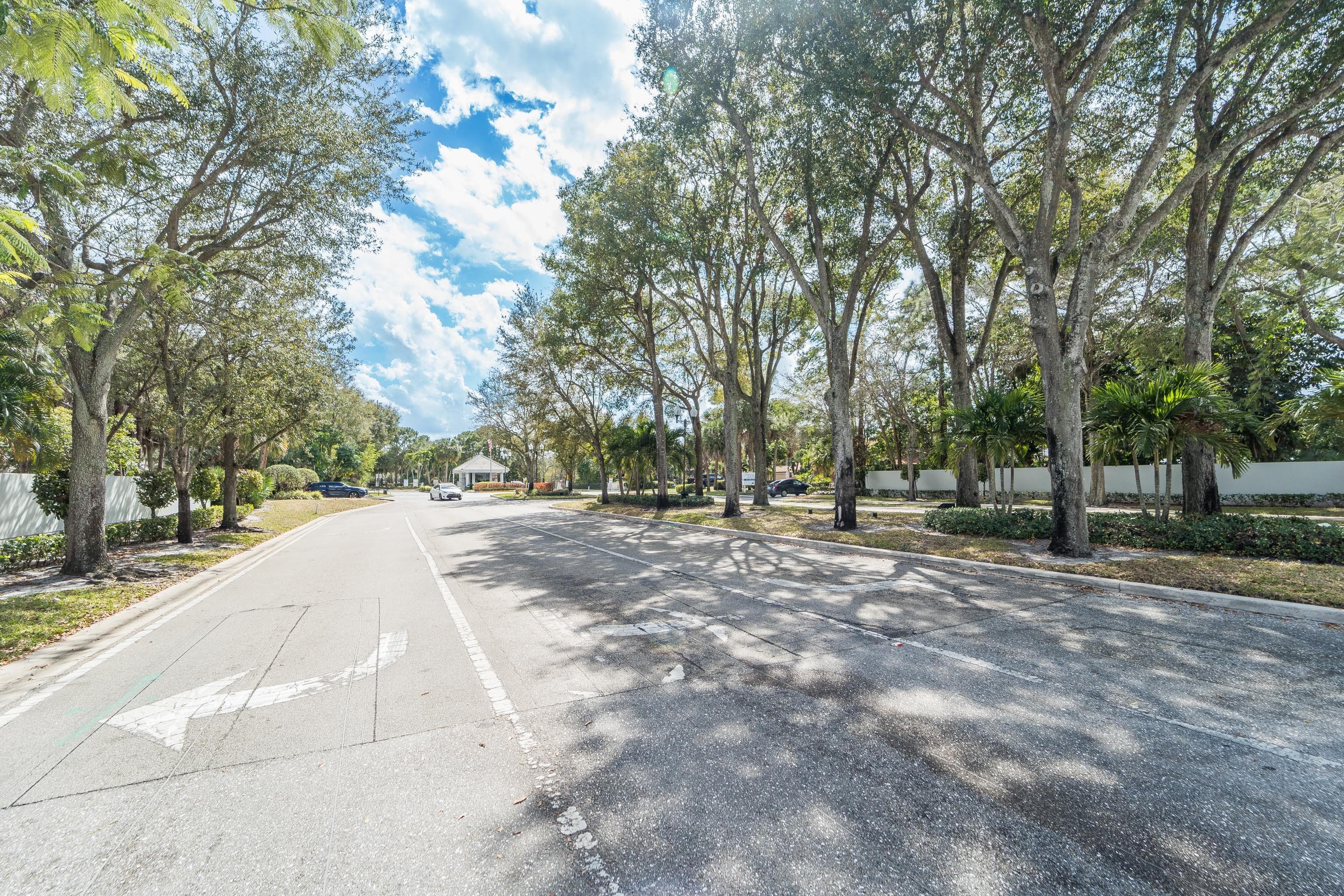200 Trails End, West Palm Beach, FL 33413 — photo 34 of 39