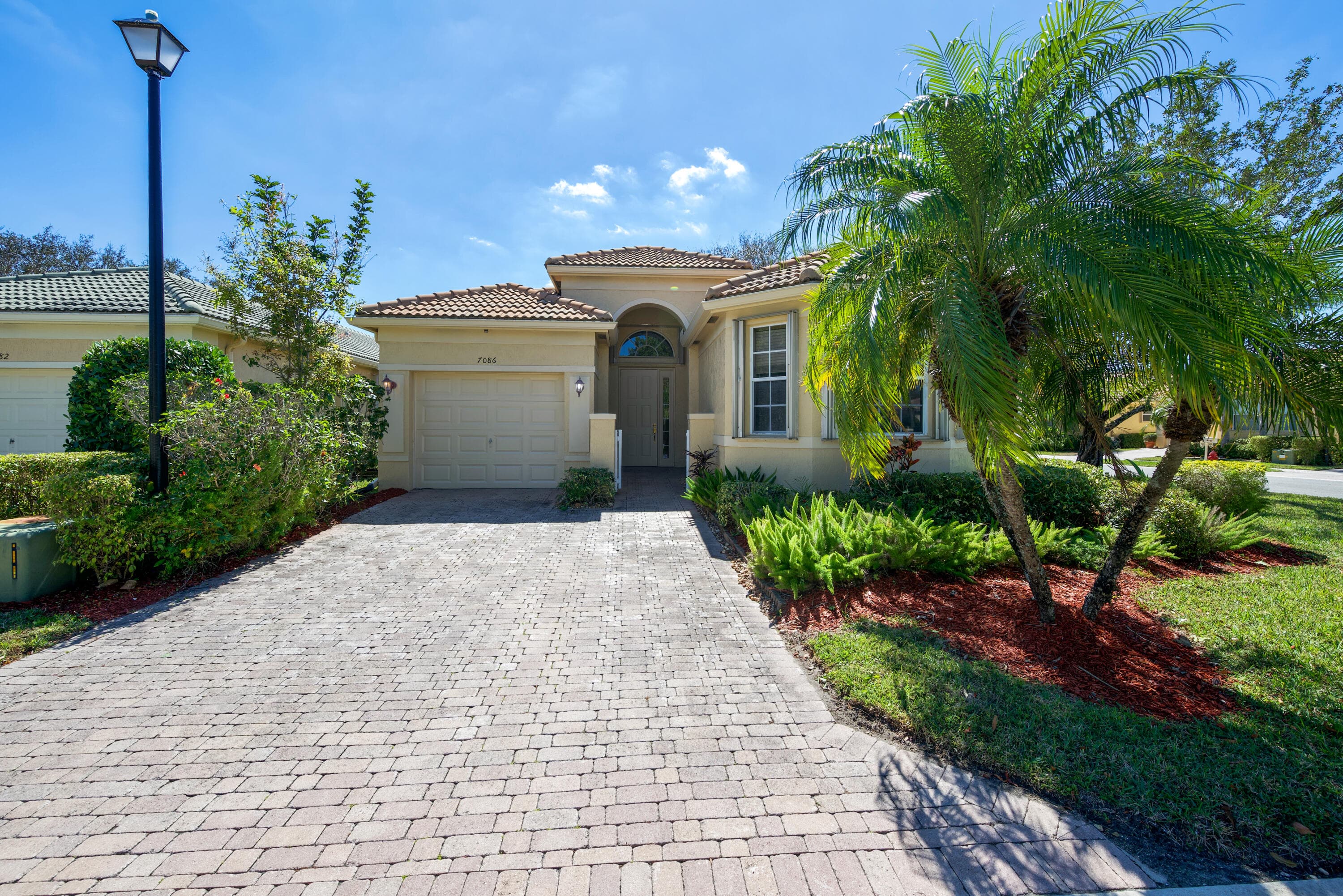 7086 Del Corso Lane, Delray Beach, FL 33446 — photo 2 of 66