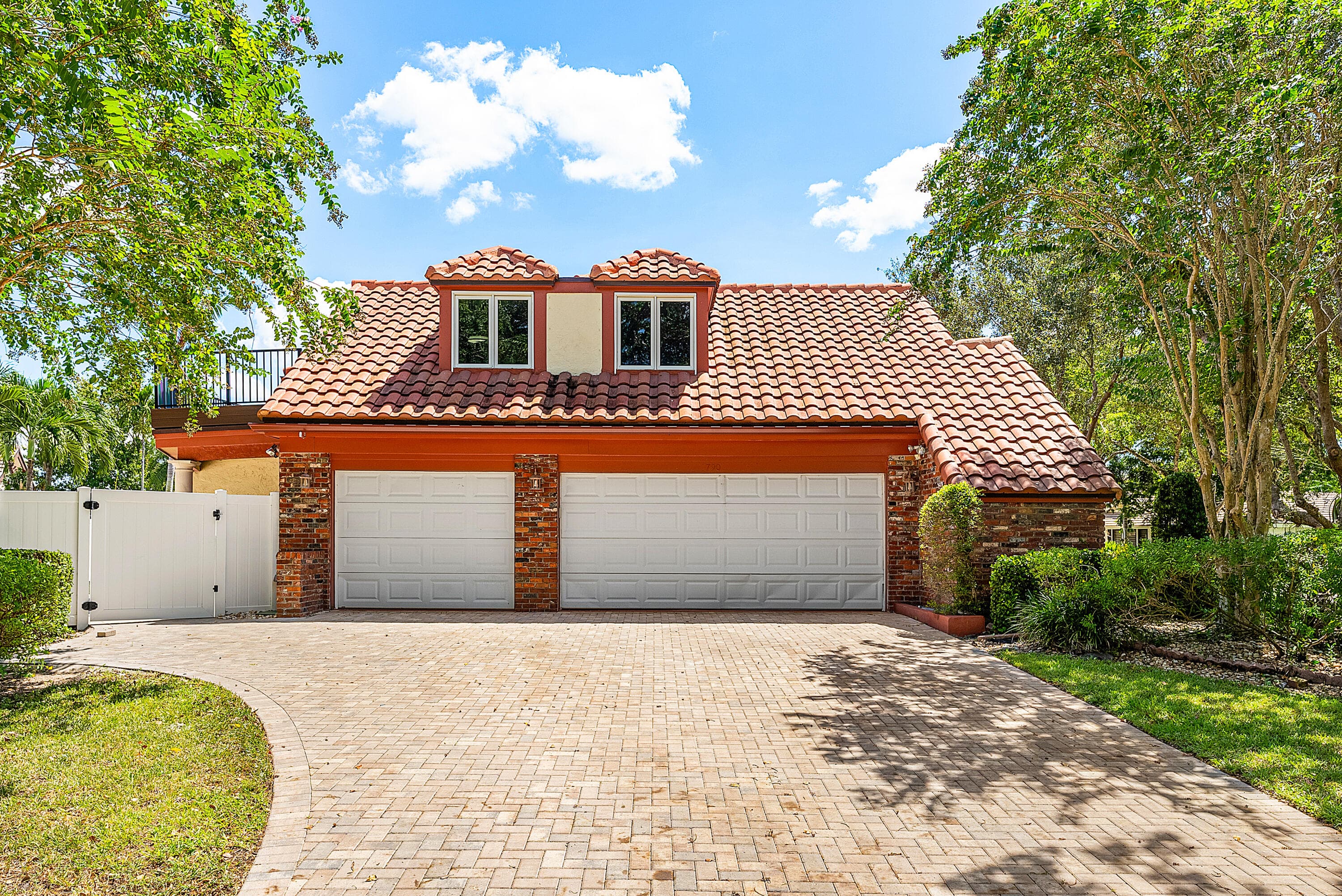 3790 Kings Way, Boca Raton, FL 33434 — photo 8 of 91