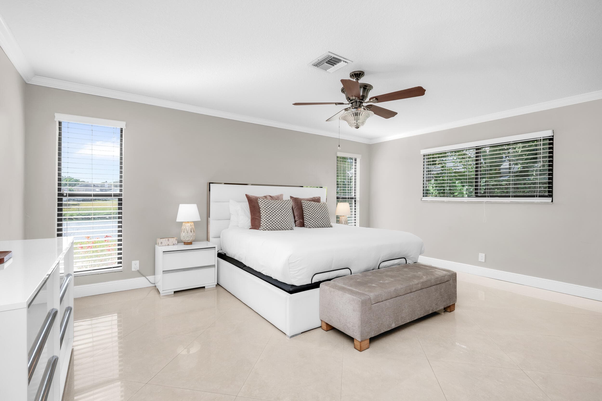3250 Lakeview Boulevard, Delray Beach, FL 33445 — photo 12 of 26