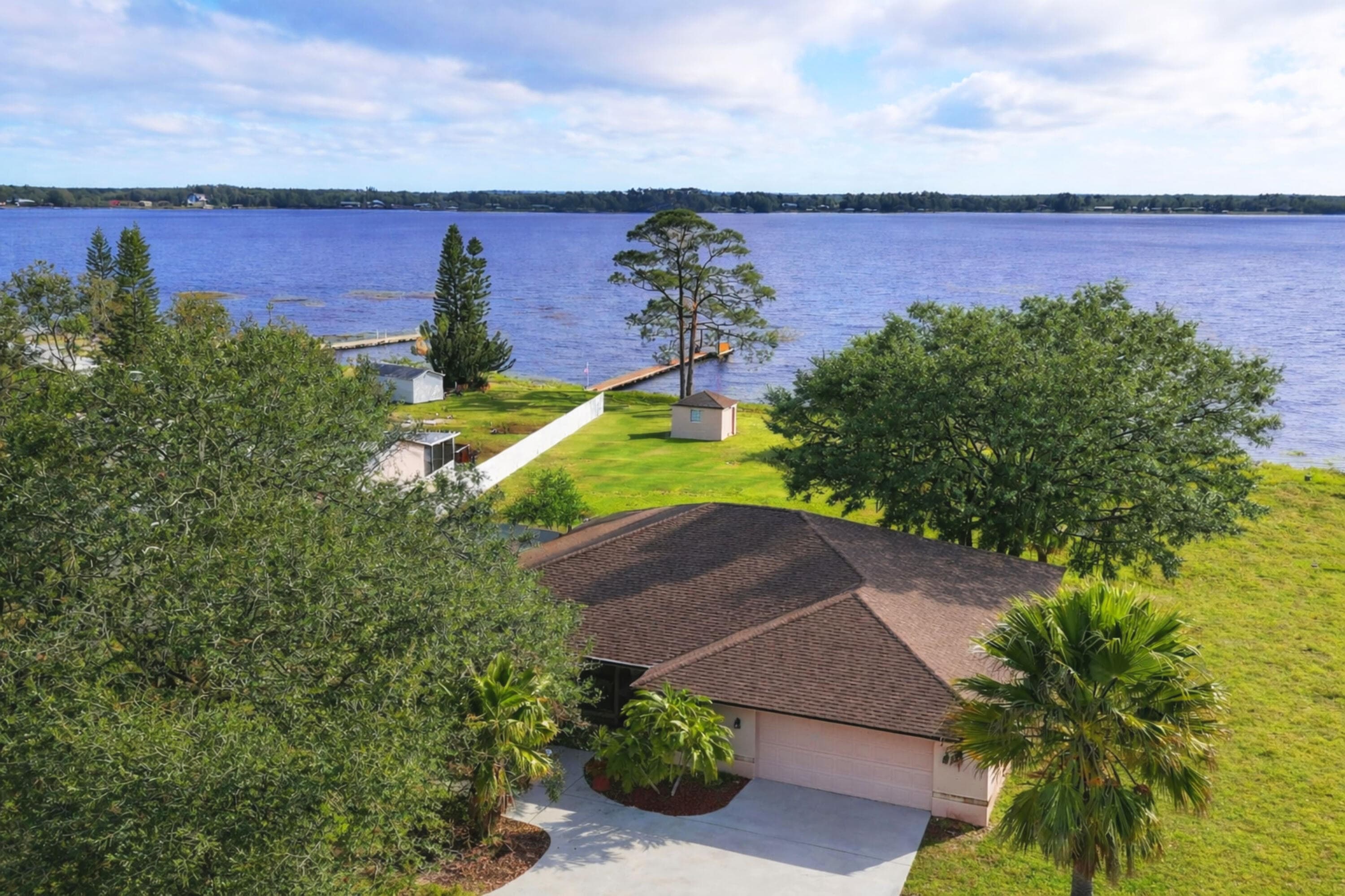 680 Memorial Drive, Sebring, FL 33870 — photo 3 of 44