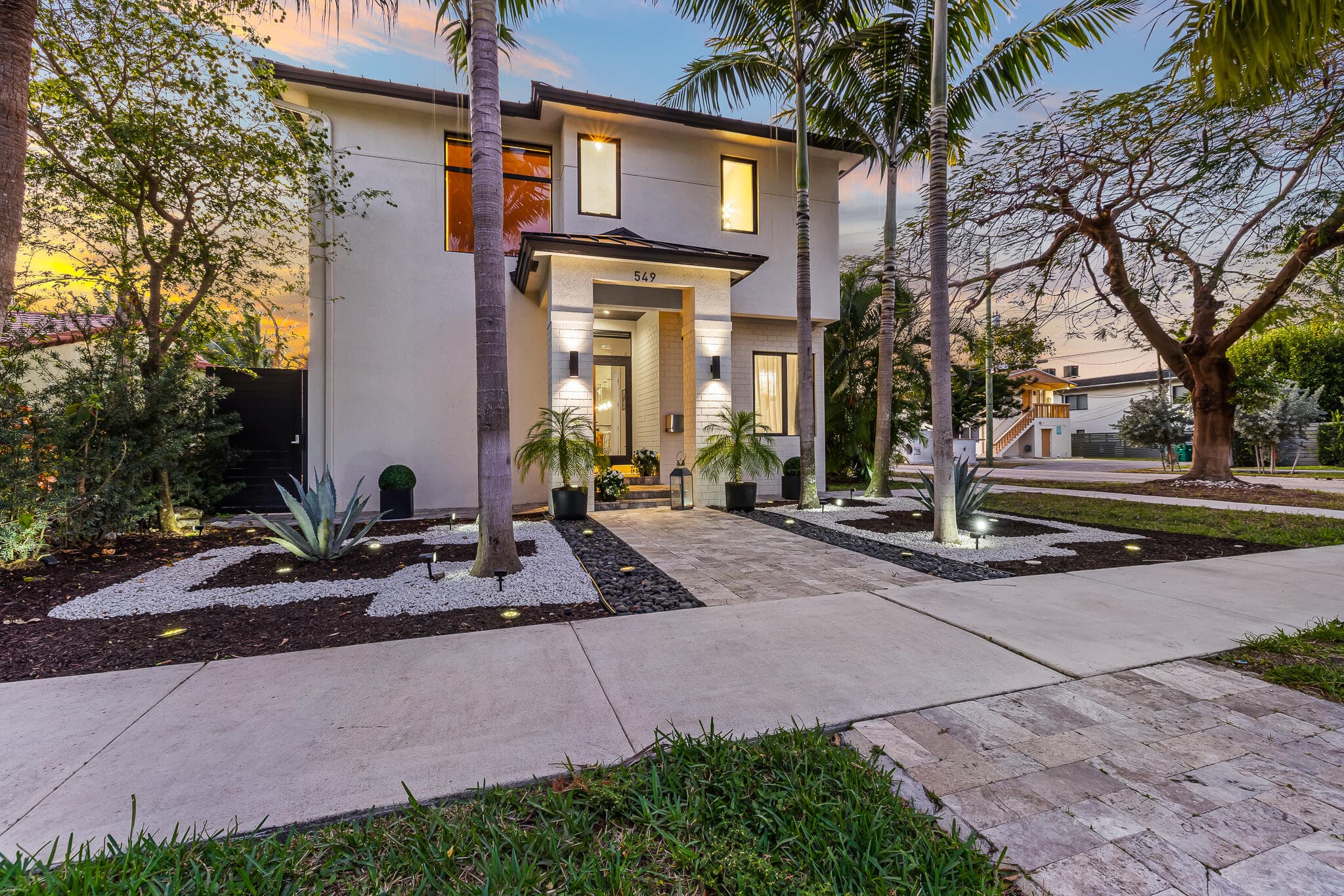 549 NE 10th Avenue, Fort Lauderdale, FL 33301 — photo 6 of 71