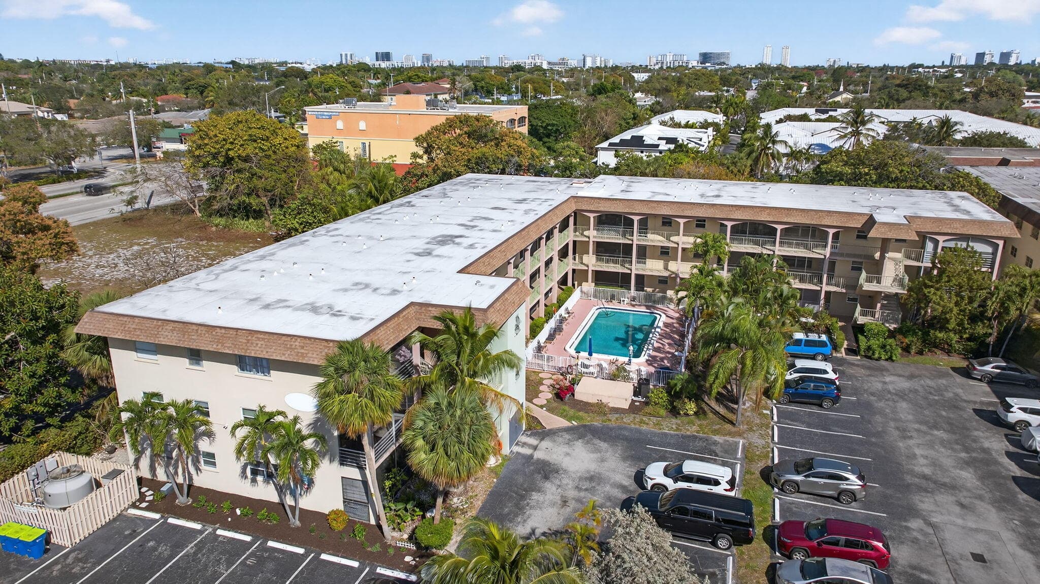 100 SE 6th Avenue 303, Pompano Beach, FL 33060 — photo 30 of 58