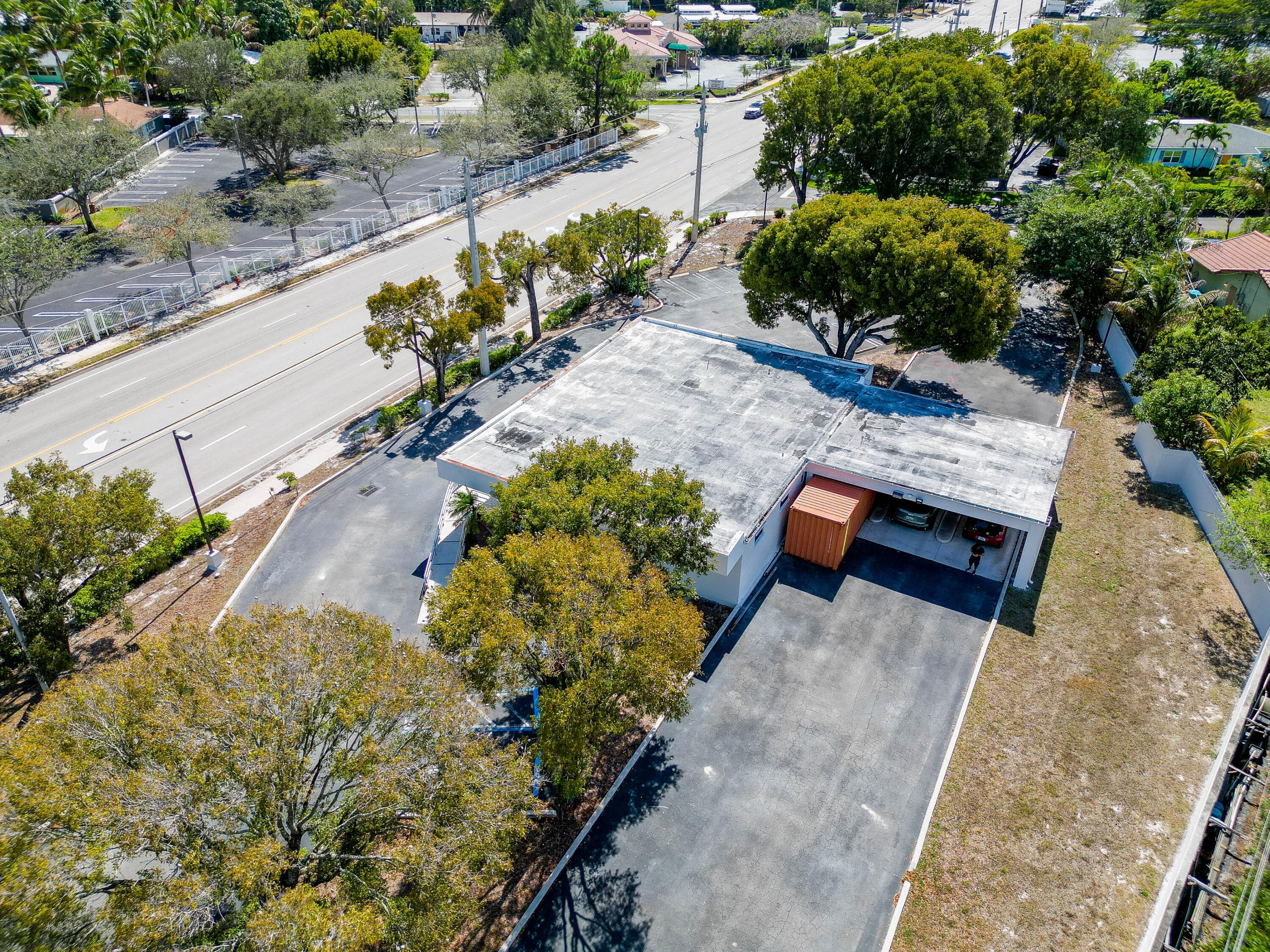2419 S Seacrest Boulevard, Boynton Beach, FL 33435 — photo 4 of 30