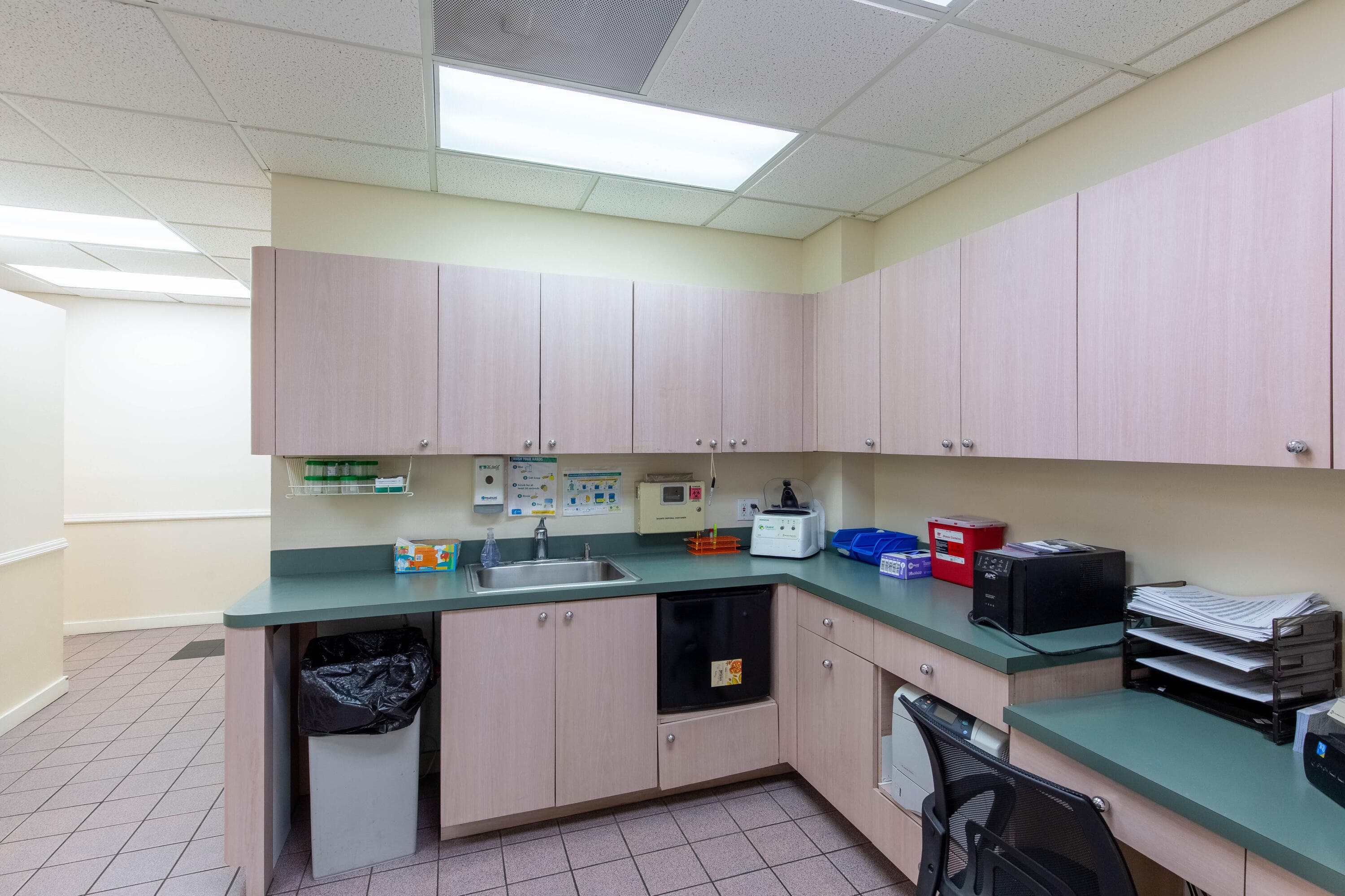 2419 S Seacrest Boulevard, Boynton Beach, FL 33435 — photo 14 of 30
