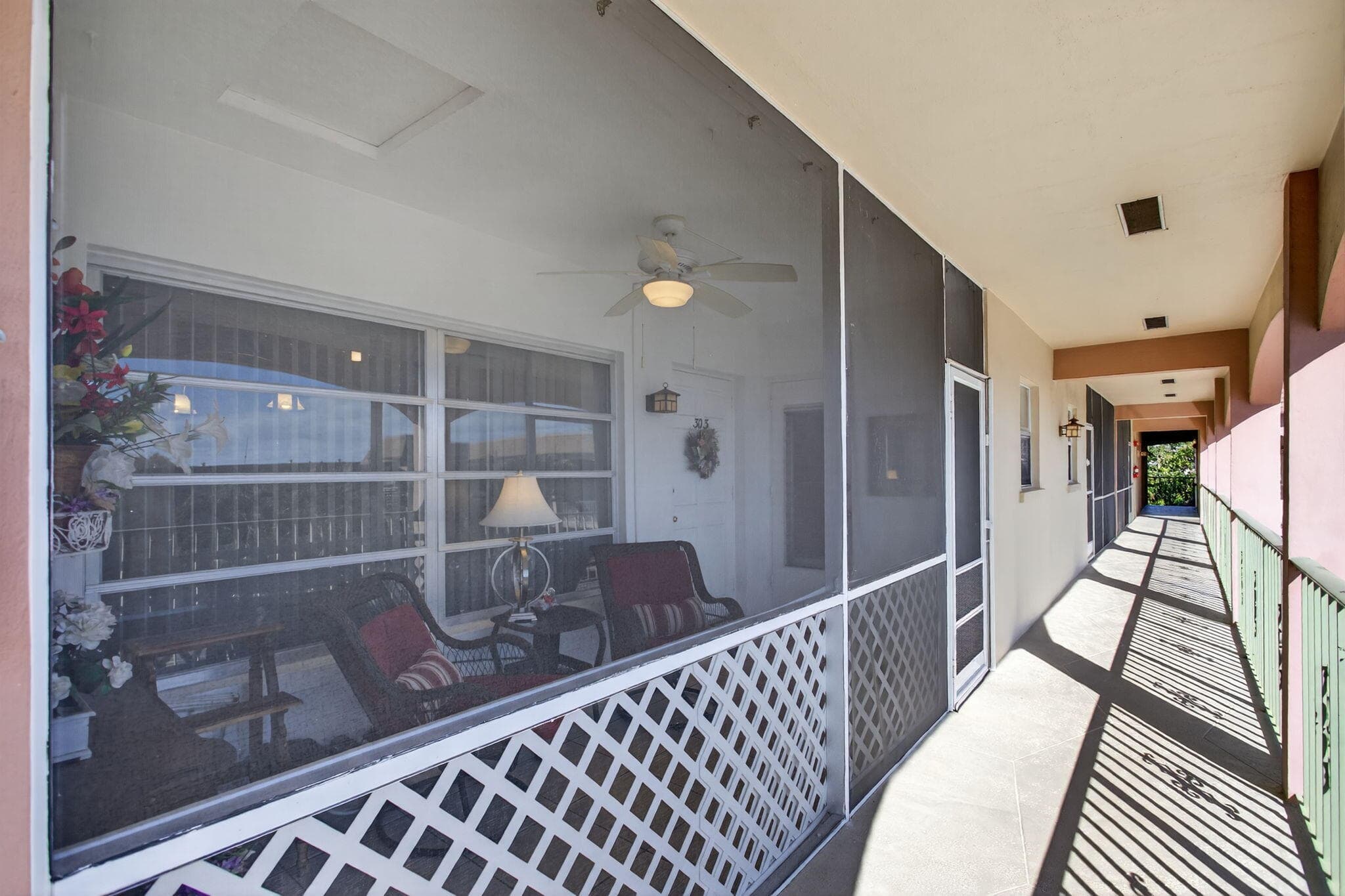 100 SE 6th Avenue 303, Pompano Beach, FL 33060 — photo 8 of 58